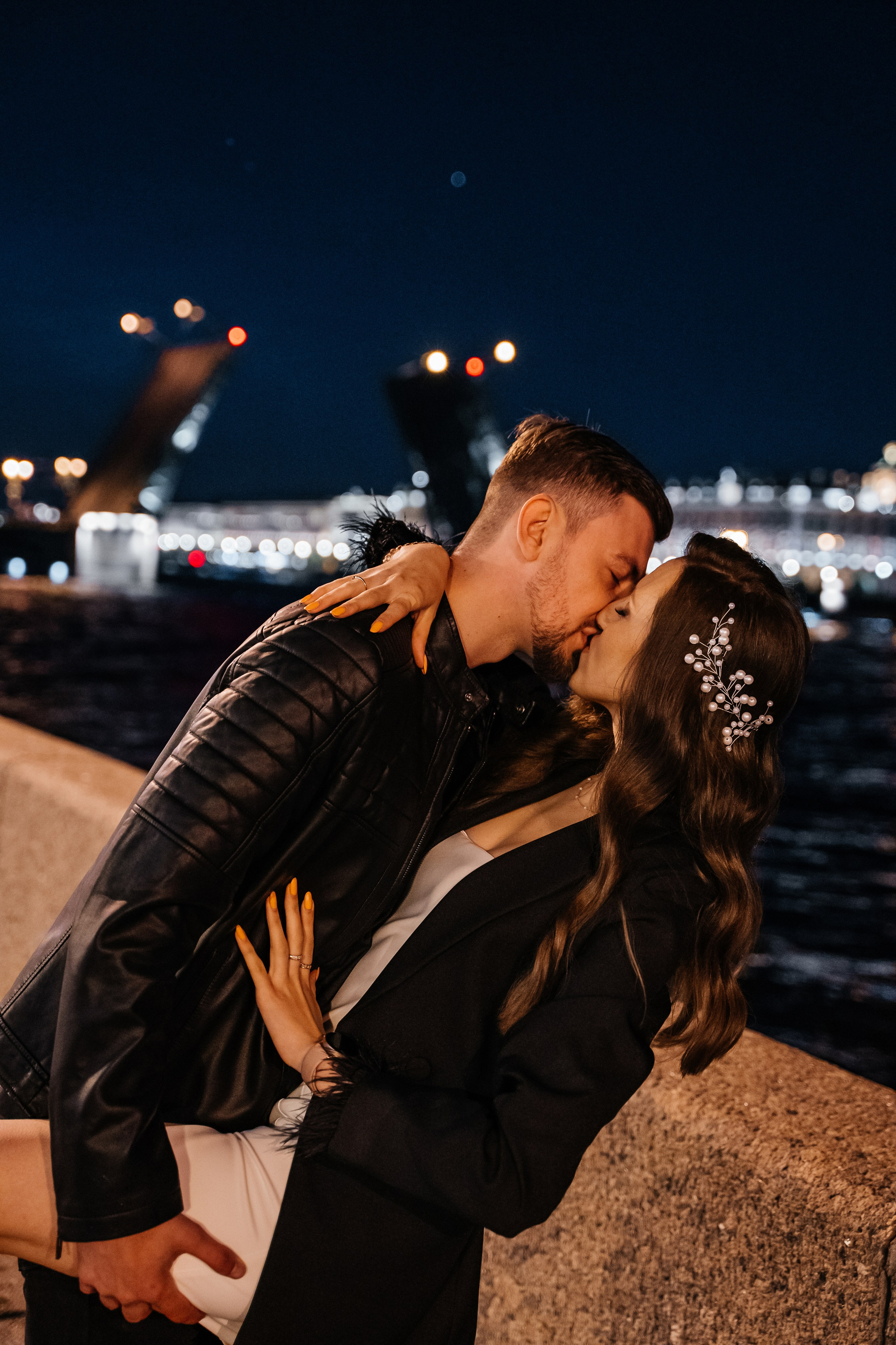 Love story «Night Petersburg». Свадебные фотограф и видеограф Наталья и Анатолий Новиковы СПб