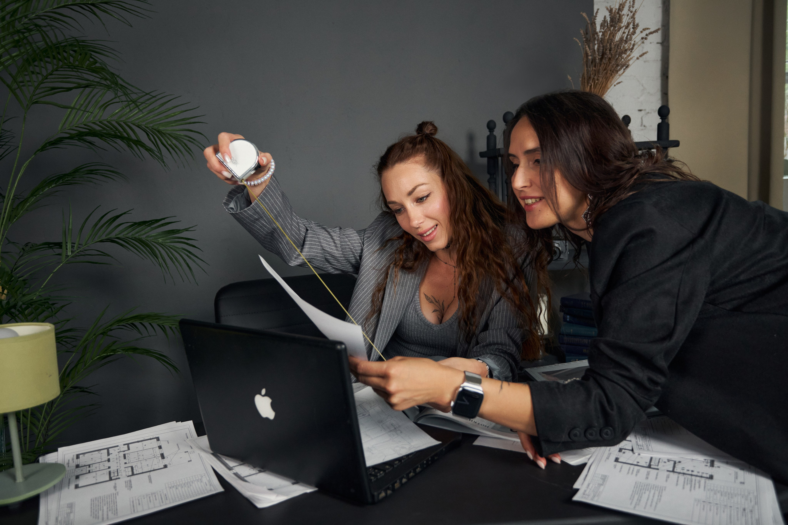 Светлана и Дарья. Хоумстейдж контент съемка. Любовь Юсупова. Фотограф