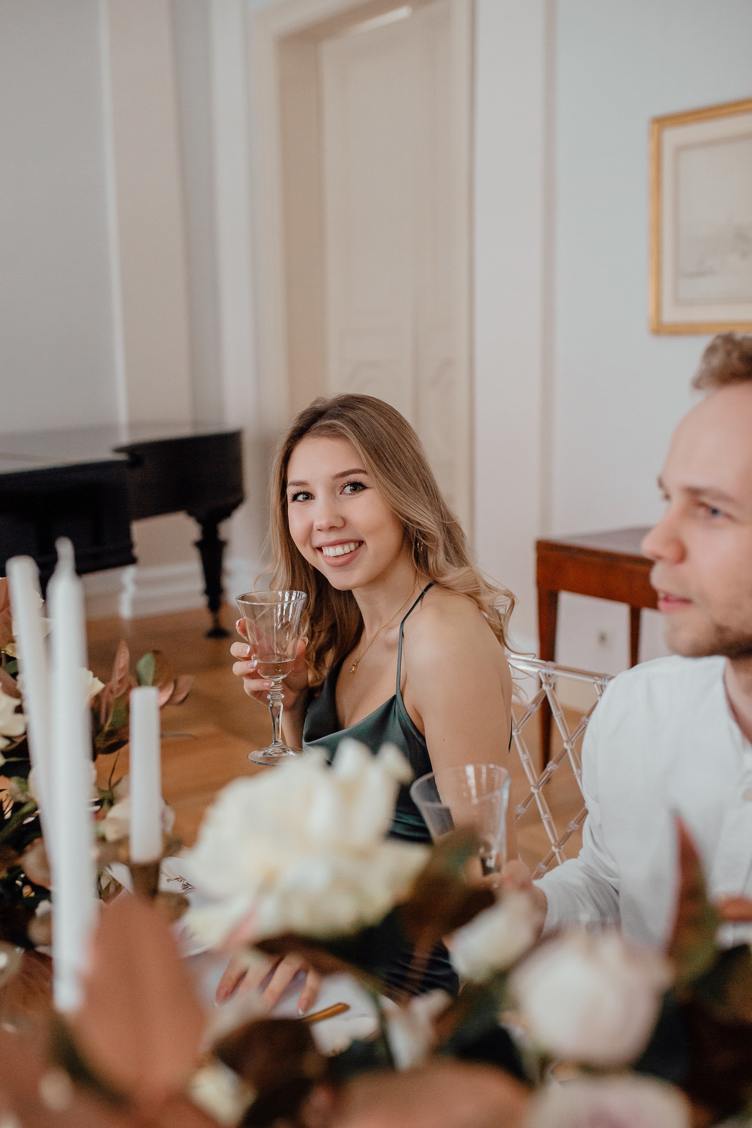 Свадебная фотосессия в усадьбе Муравьевых-Апостолов. Свадебный фотограф в Москве Дарья Олендарёва