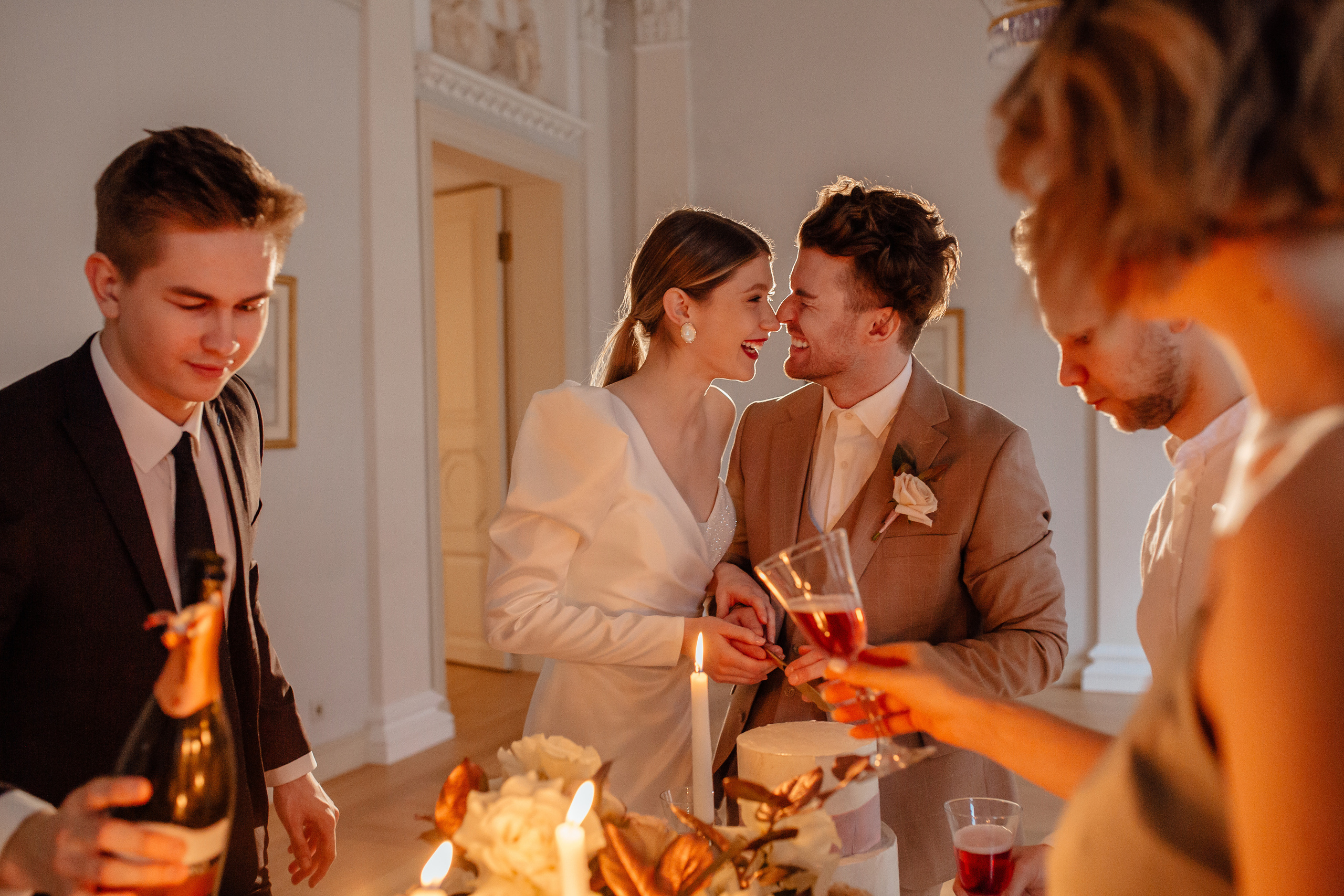 Свадебная фотосессия в усадьбе Муравьевых-Апостолов. Свадебный фотограф в Москве Дарья Олендарёва