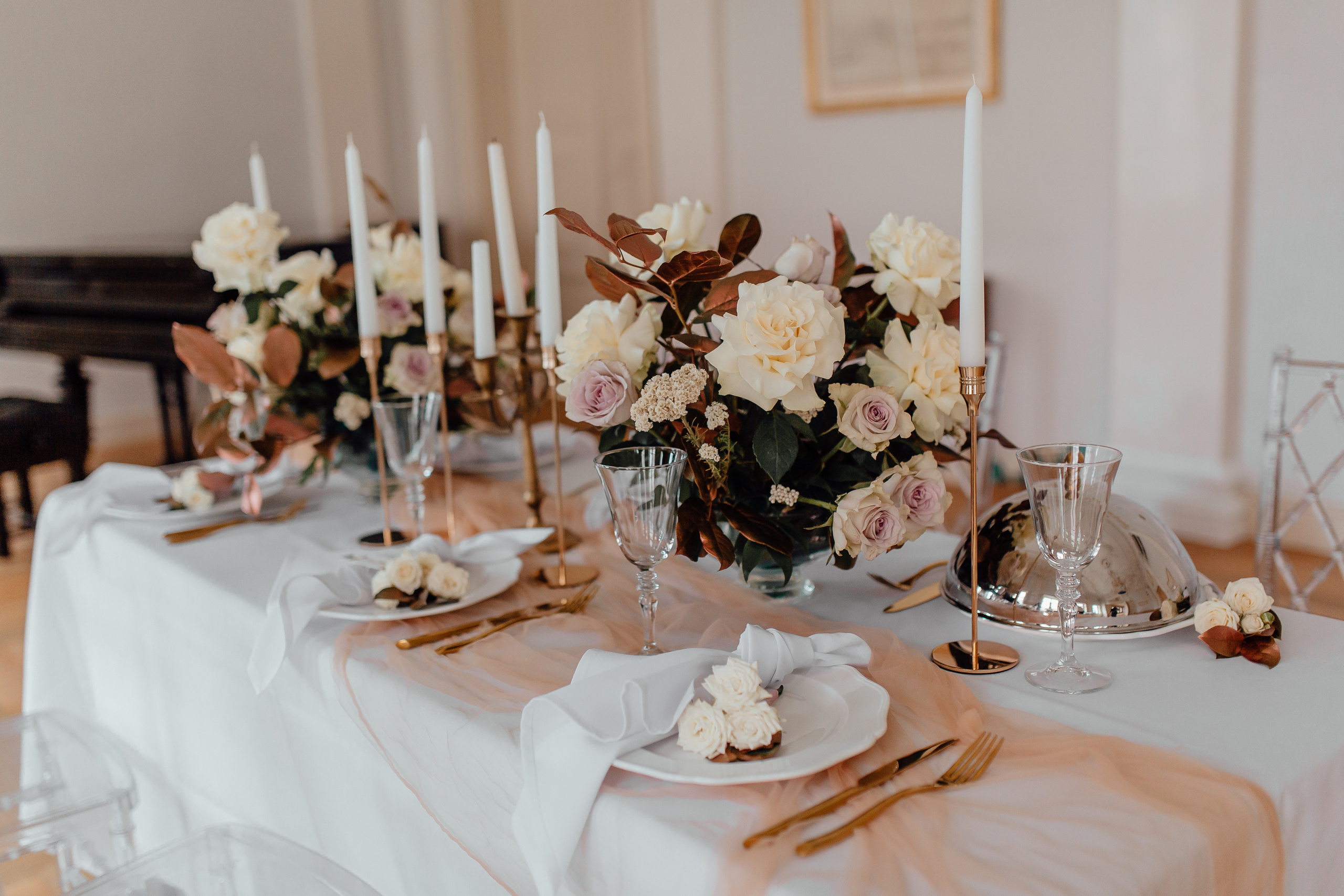 Свадебная фотосессия в усадьбе Муравьевых-Апостолов. Свадебный фотограф в Москве Дарья Олендарёва