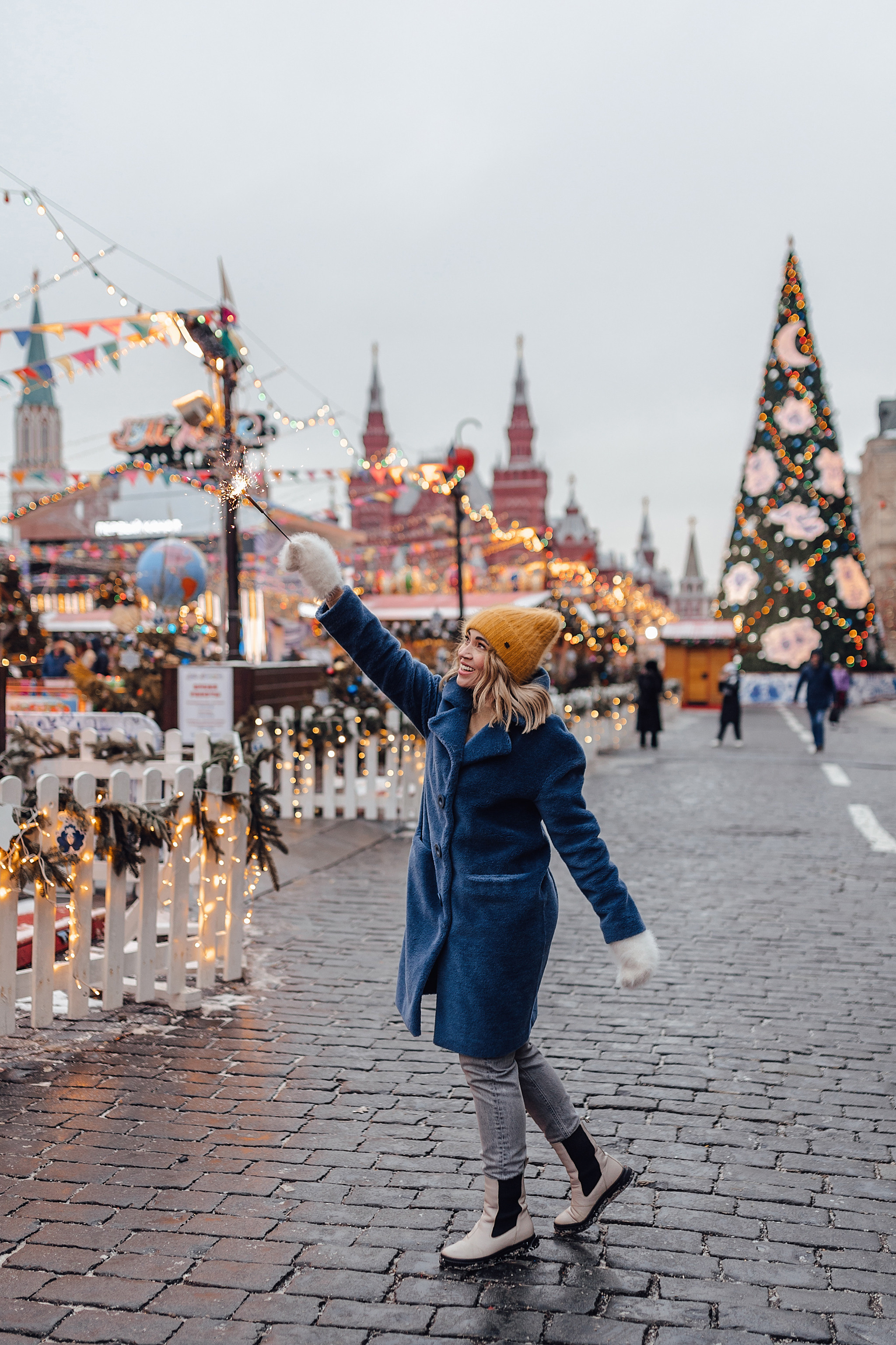 Новогодняя фотосессия на Гум-Ярмарке. Свадебный фотограф в Москве Дарья Олендарёва