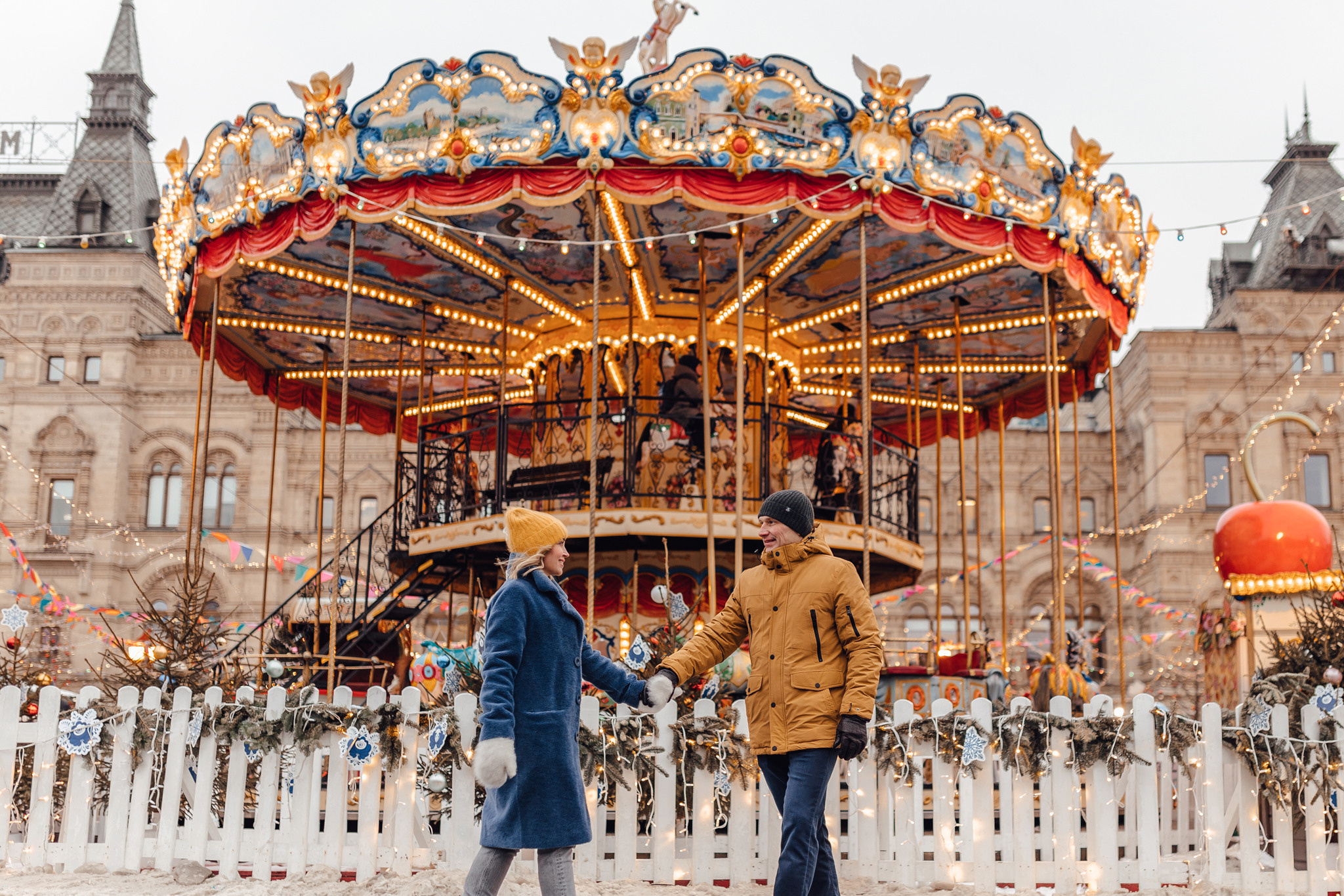 Новогодняя фотосессия на Гум-Ярмарке. Свадебный фотограф в Москве Дарья Олендарёва