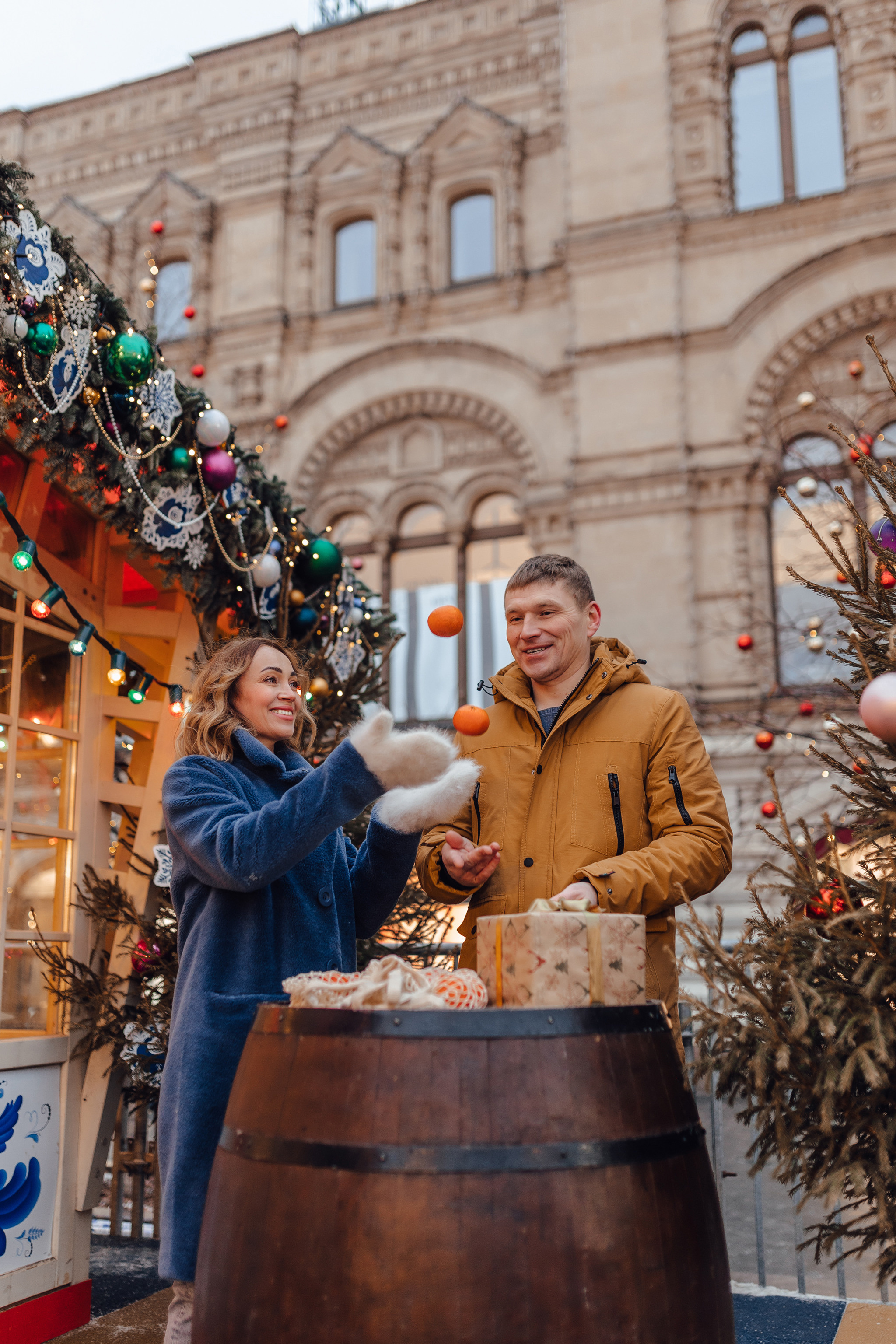 Новогодняя фотосессия на Гум-Ярмарке. Свадебный фотограф в Москве Дарья Олендарёва
