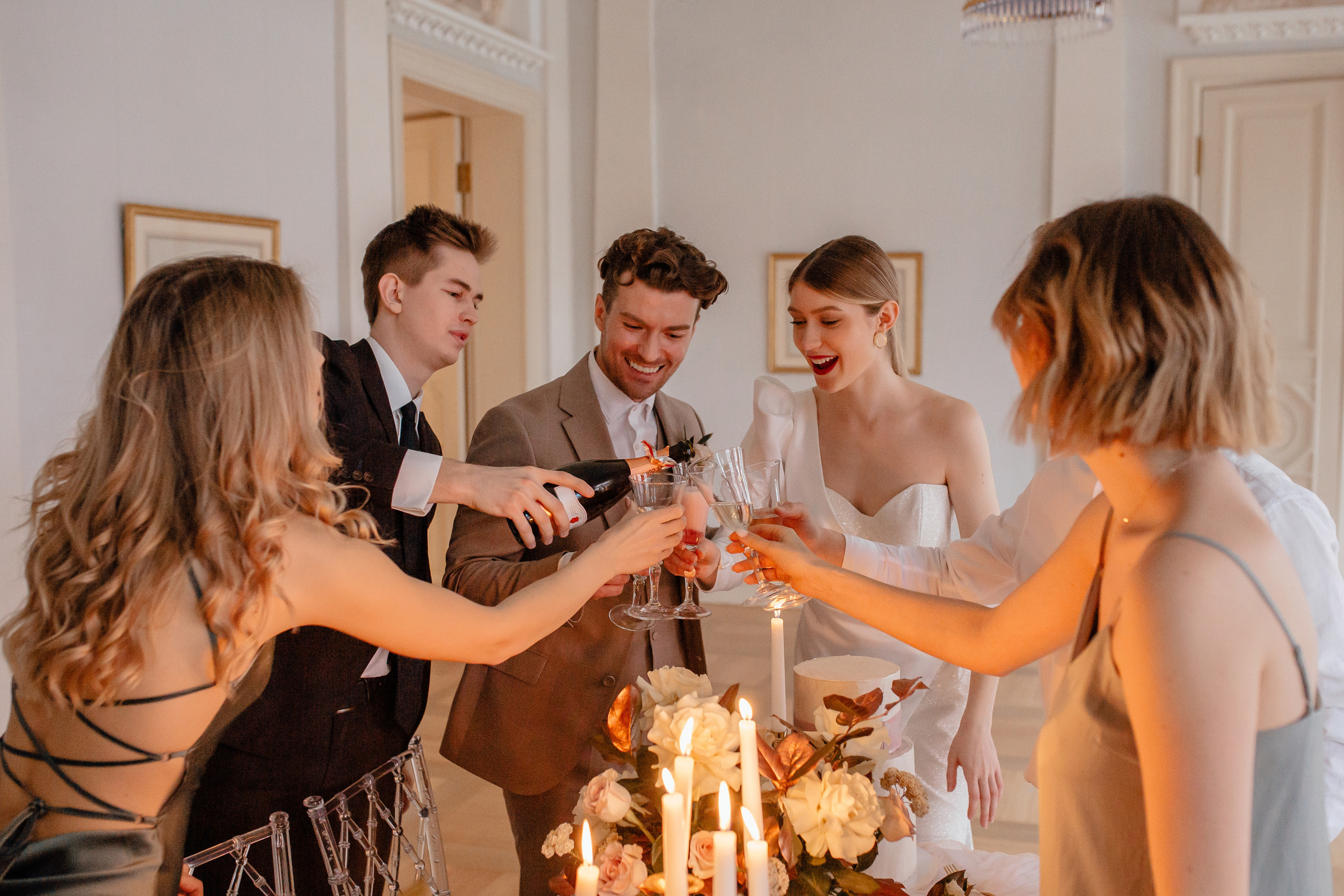 Свадебная фотосессия в усадьбе Муравьевых-Апостолов. Свадебный фотограф в Москве Дарья Олендарёва