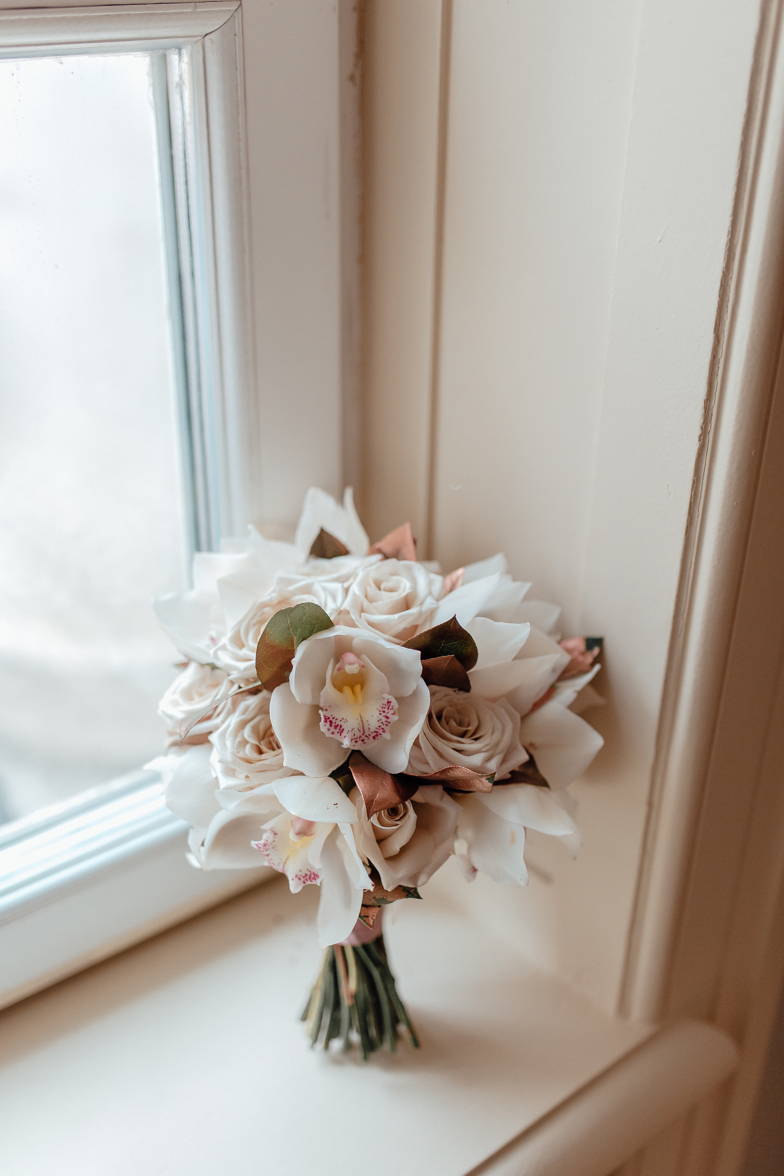 Свадебная фотосессия в усадьбе Муравьевых-Апостолов. Свадебный фотограф в Москве Дарья Олендарёва