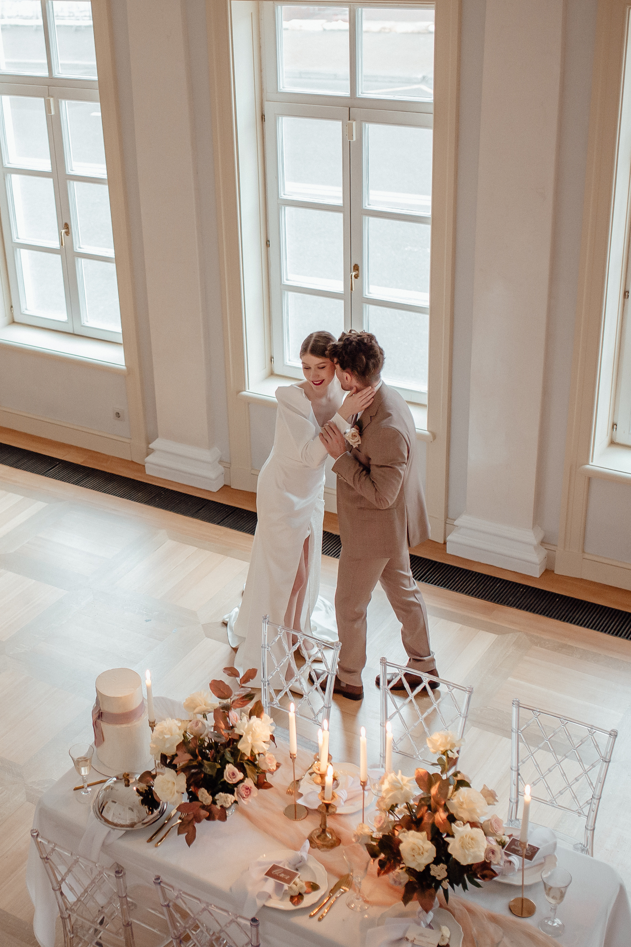 Свадебная фотосессия в усадьбе Муравьевых-Апостолов