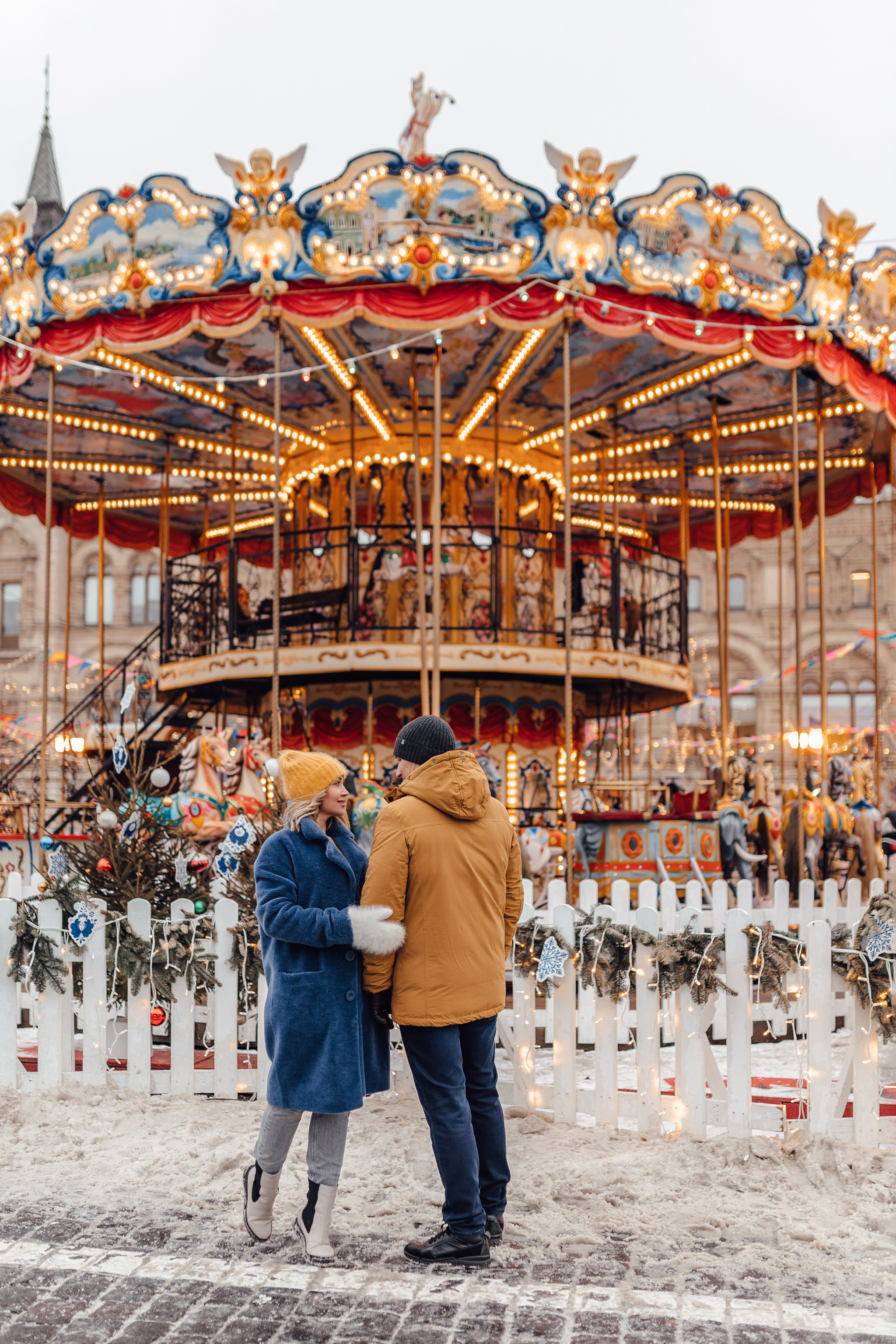 Новогодняя фотосессия на Гум-Ярмарке. Свадебный фотограф в Москве Дарья Олендарёва