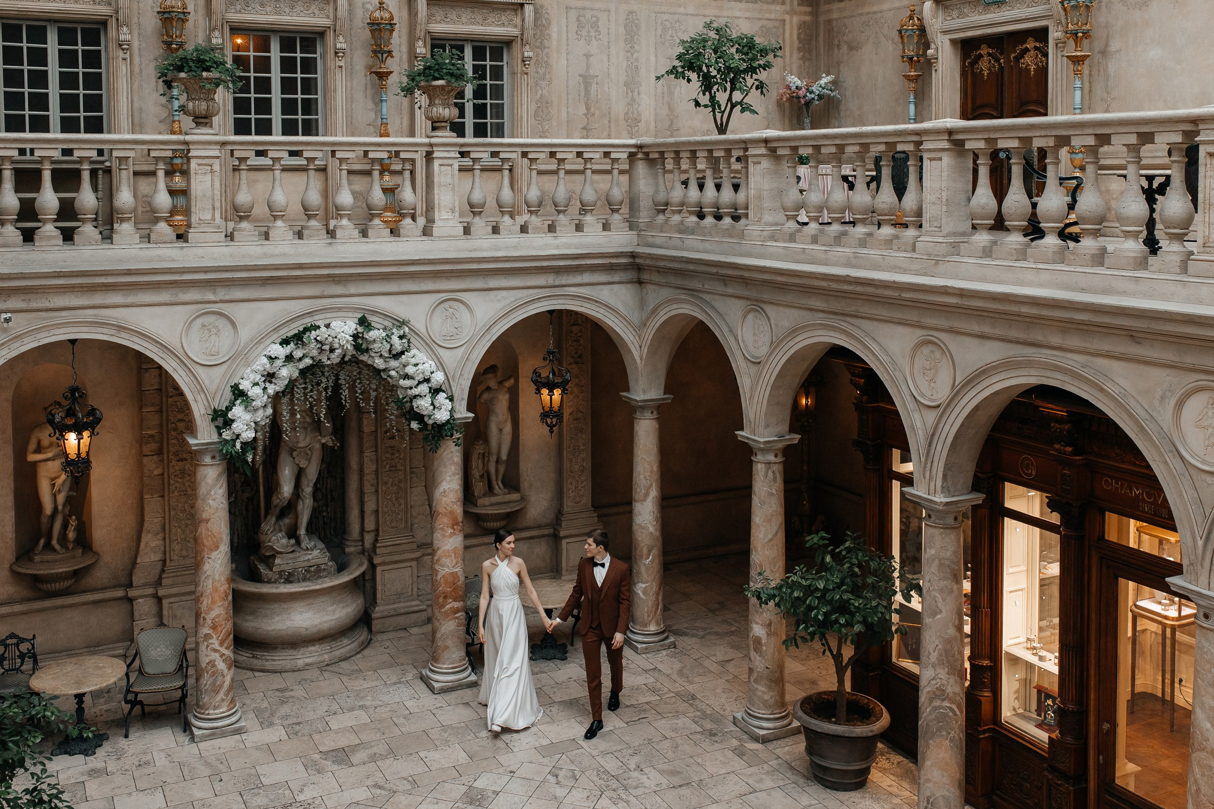 Свадебная фотосессия в ресторане Турандот