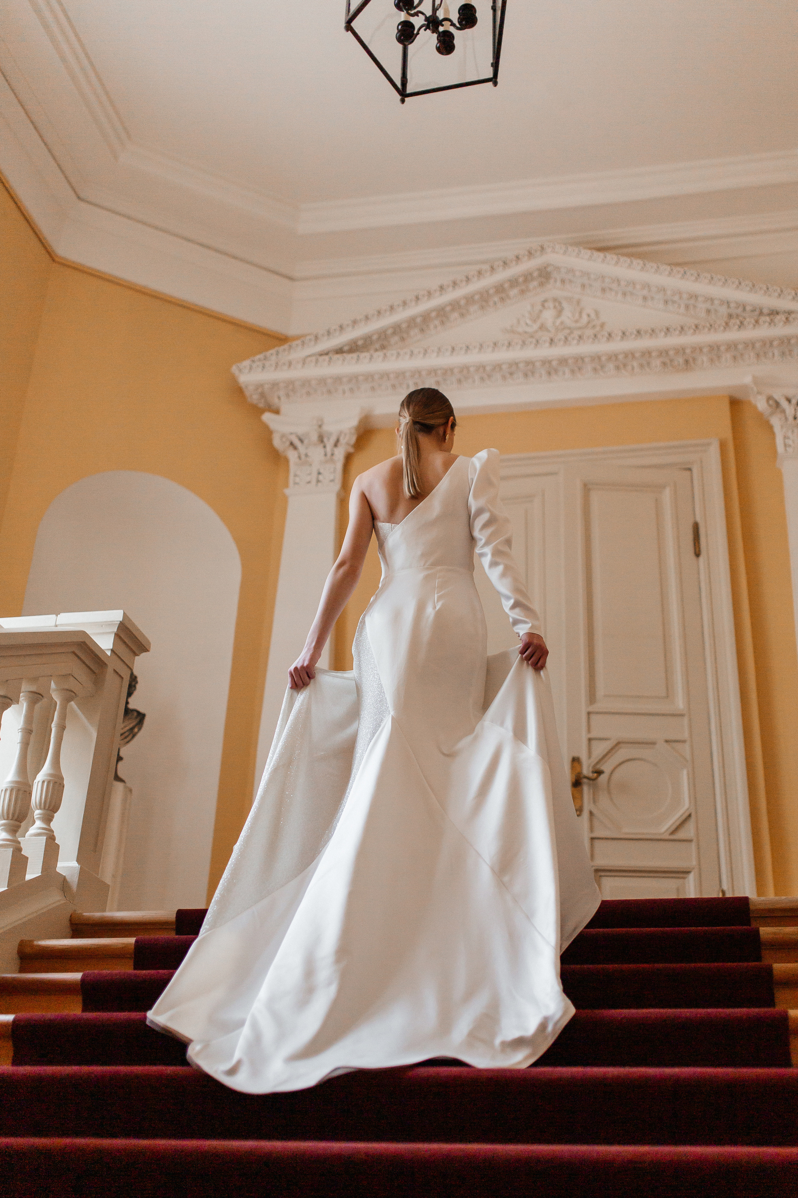 Свадебная фотосессия в усадьбе Муравьевых-Апостолов