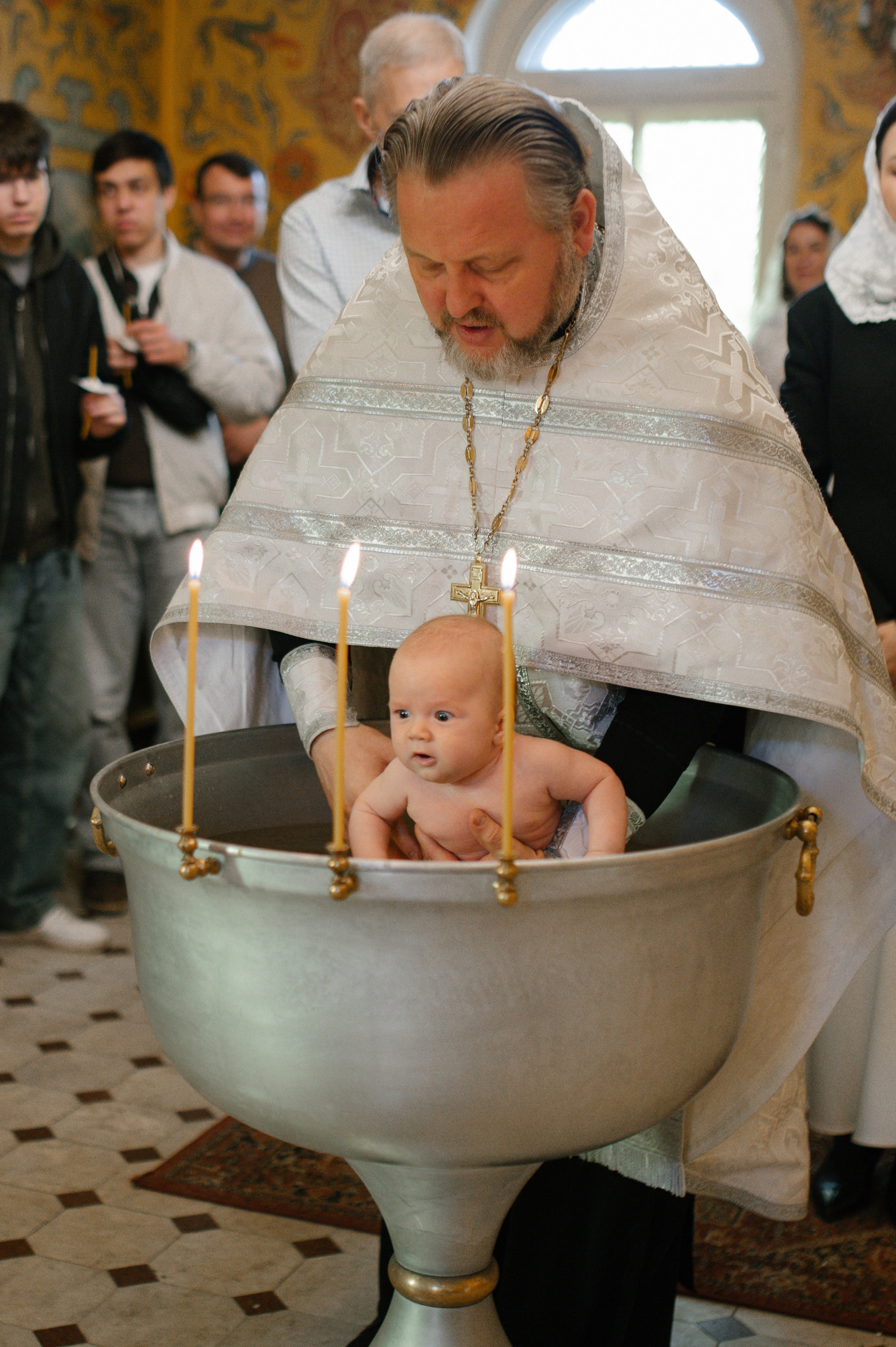 Крещение в Храме Воздвижения Креста Господня в Алтуфьеве. Семейный и свадебный фотограф в Москве Татьяна Николаева