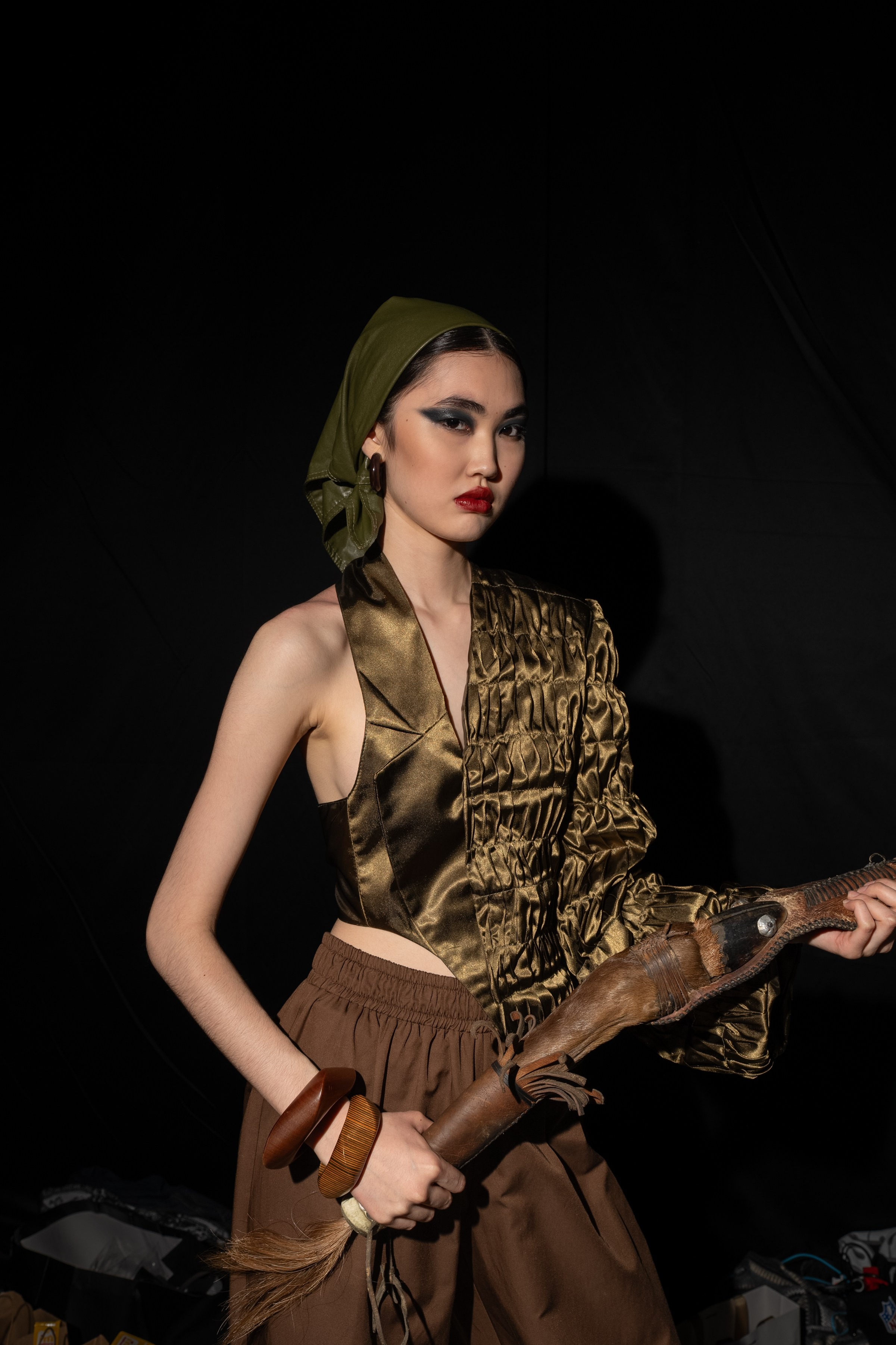 Visa Fashion week Almaty Backstage Day 3. Сайт Алматинского НЮ АРТ, будуар и фэшн фотографа Дениса Карпенко