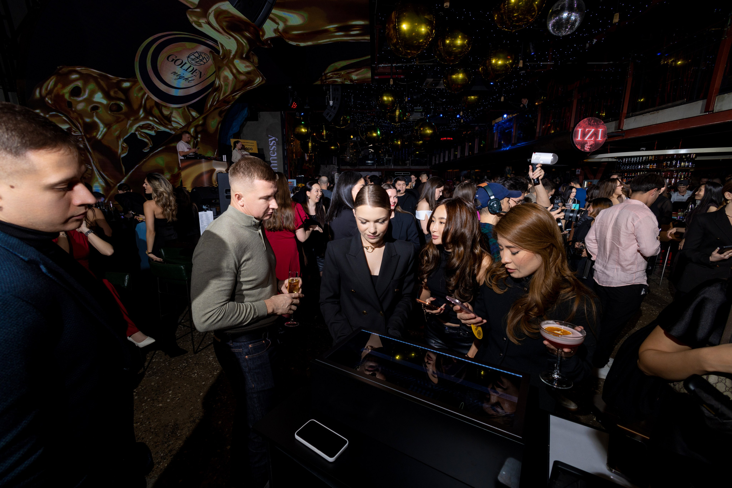 Iqos | Bazaar Event. Кристина Шнайдер репортажный фотограф Алматы