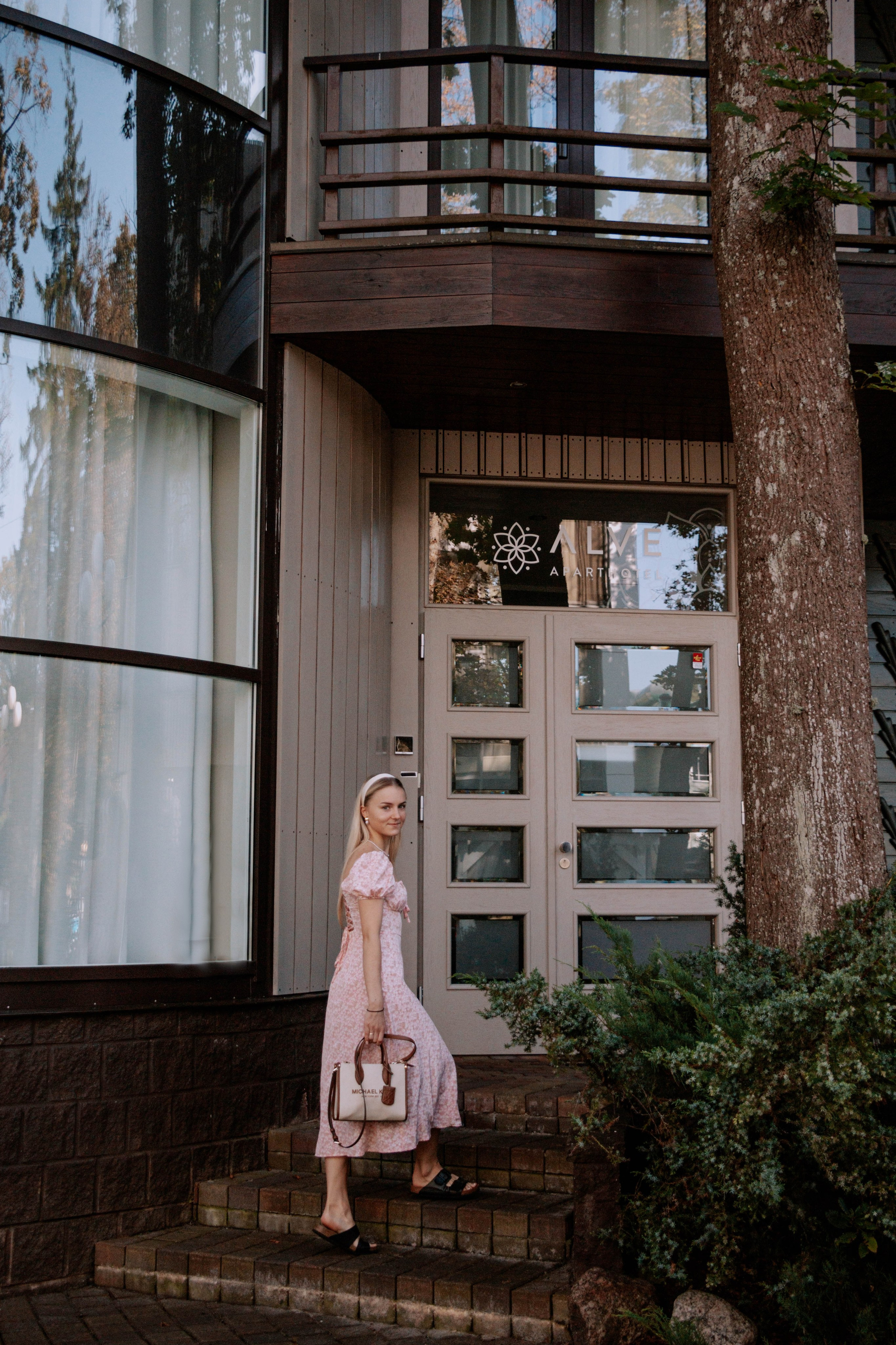 Диана. Бережно сохраняю ваши чувства и истории на своих фотографиях