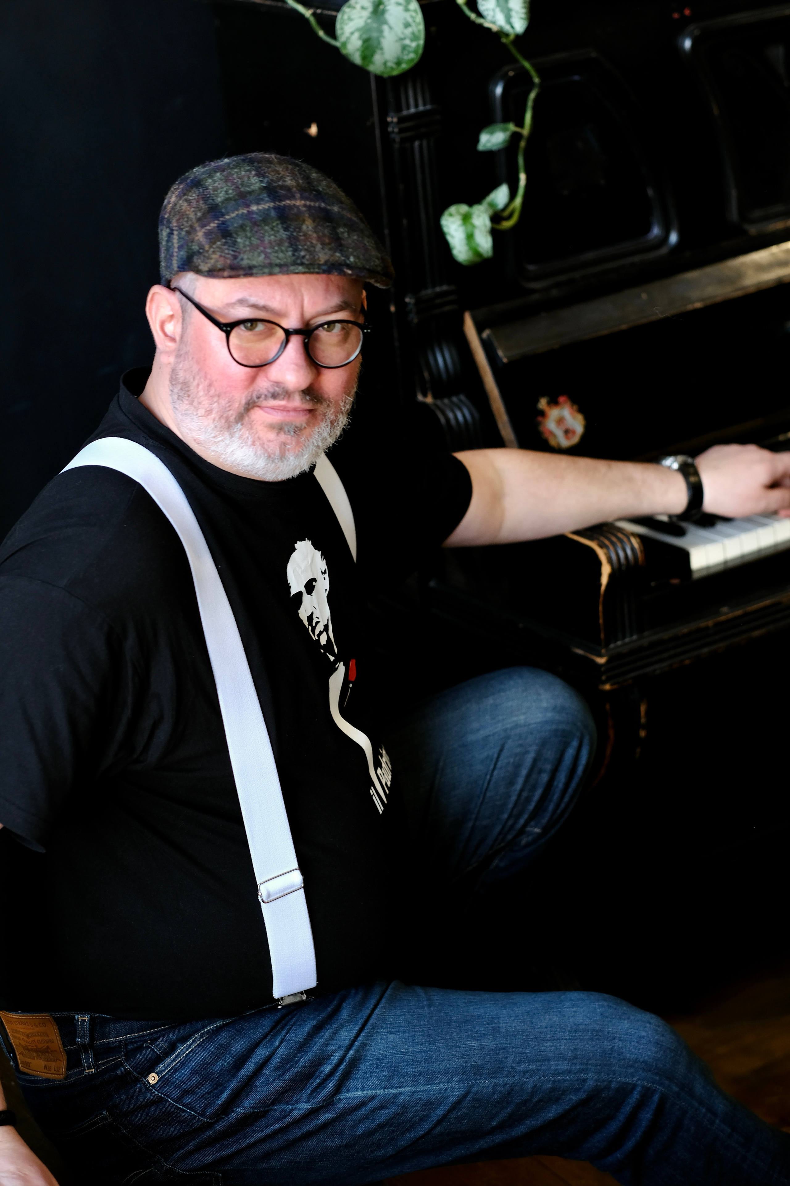 Съёмка для компании — производителя подтяжек и ее владельца Андрея. Фотограф в Москве Ирина Иванова