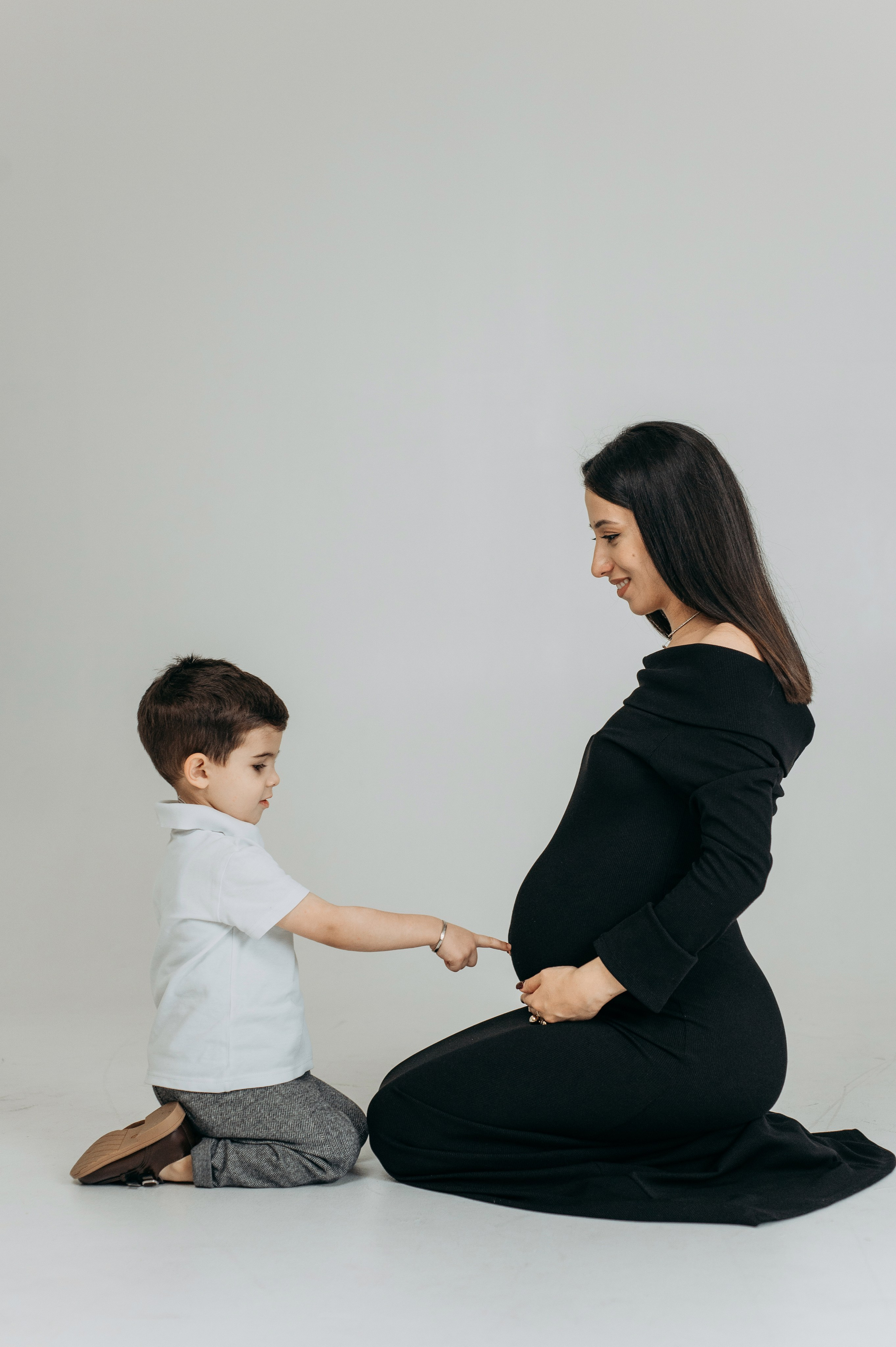 Семейная фотосессия на циклораме. Семейный и свадебный фотограф в Санкт-Петербурге Юлия Мельникова