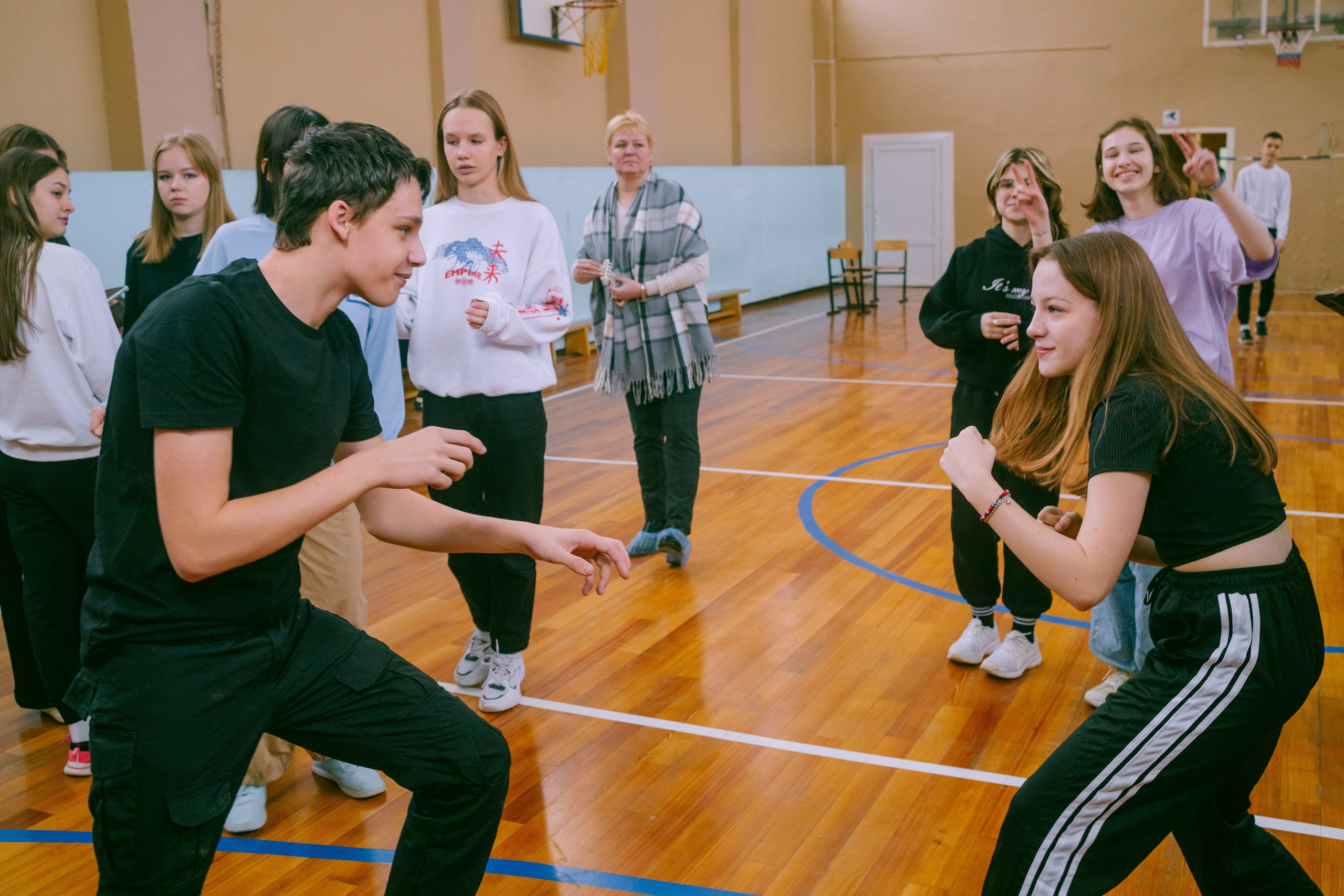 Групповая фотосессия 9 класса для альбома. Выпускные альбомы в Серпухове