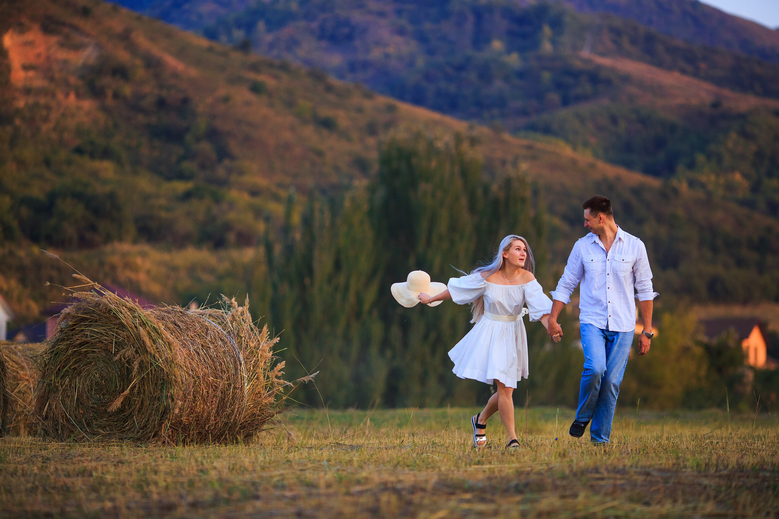 Фотосессия в стогах Алматы. Свадебный и семейный фотограф в Алматы Алексей Балышев