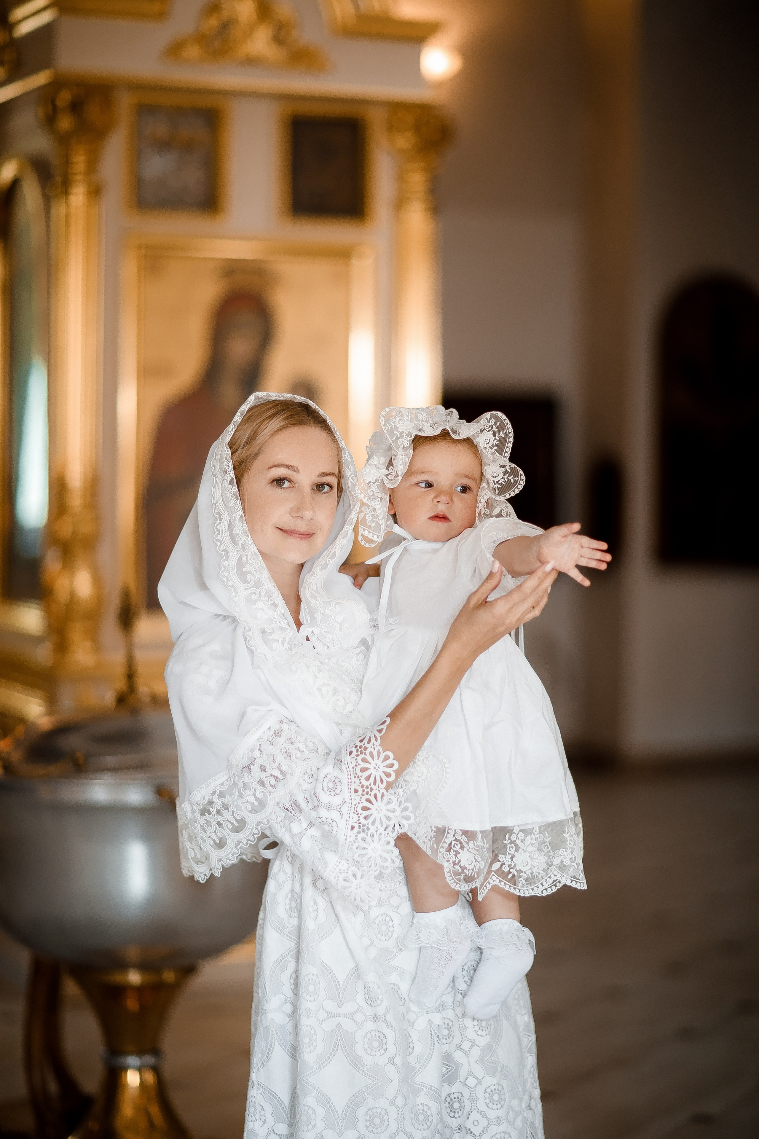 Таинство крещения. Фотограф материнства и таинства кормления Екатерина Кузьмин