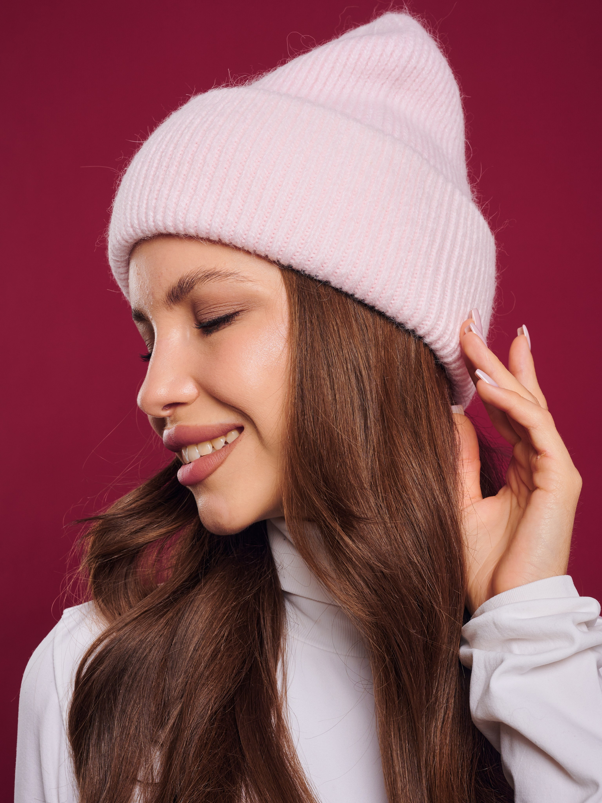 Шапки для WB. Коммерческий фотограф из Уфы Яна Шакирова