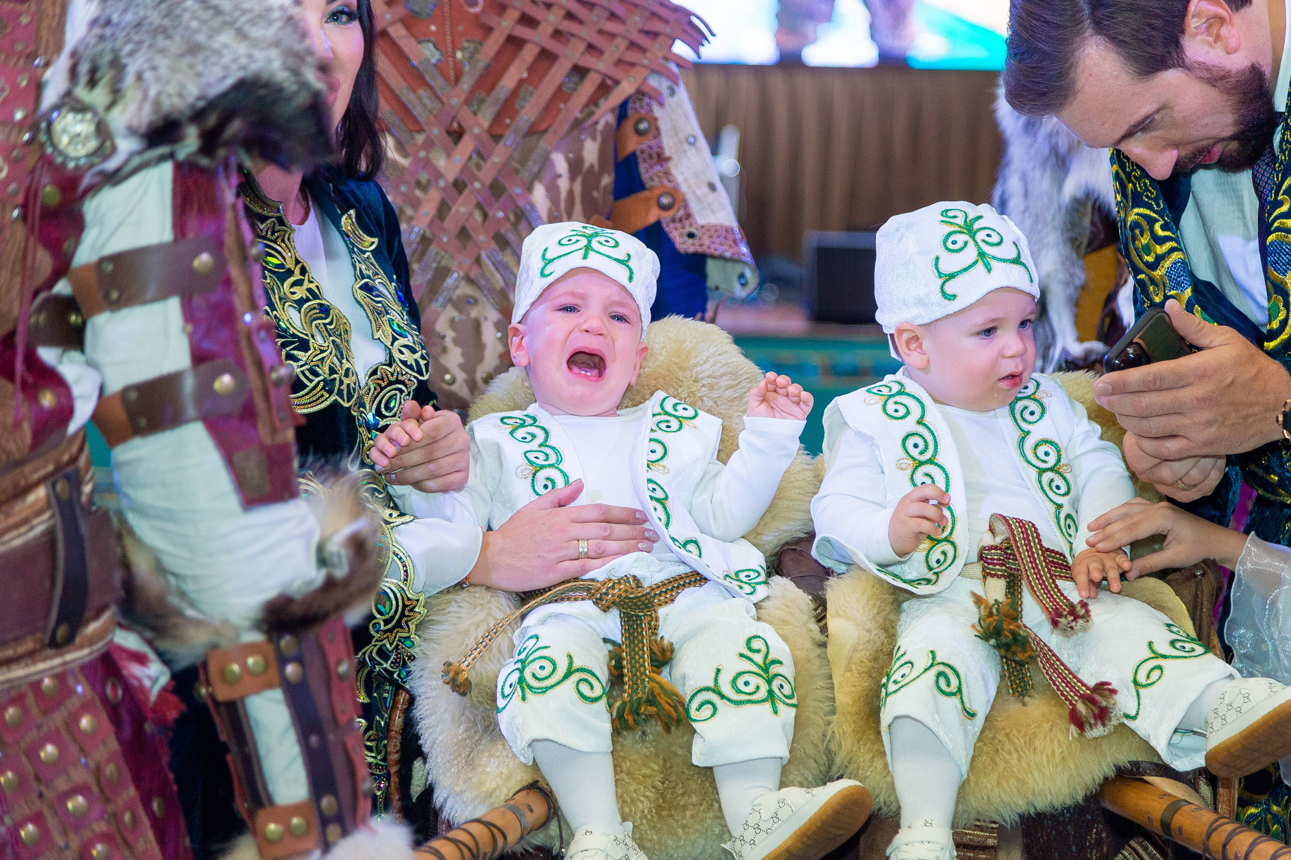 Лео и Давид годик. Свадебный фотограф в Алматы Айгерим Верба