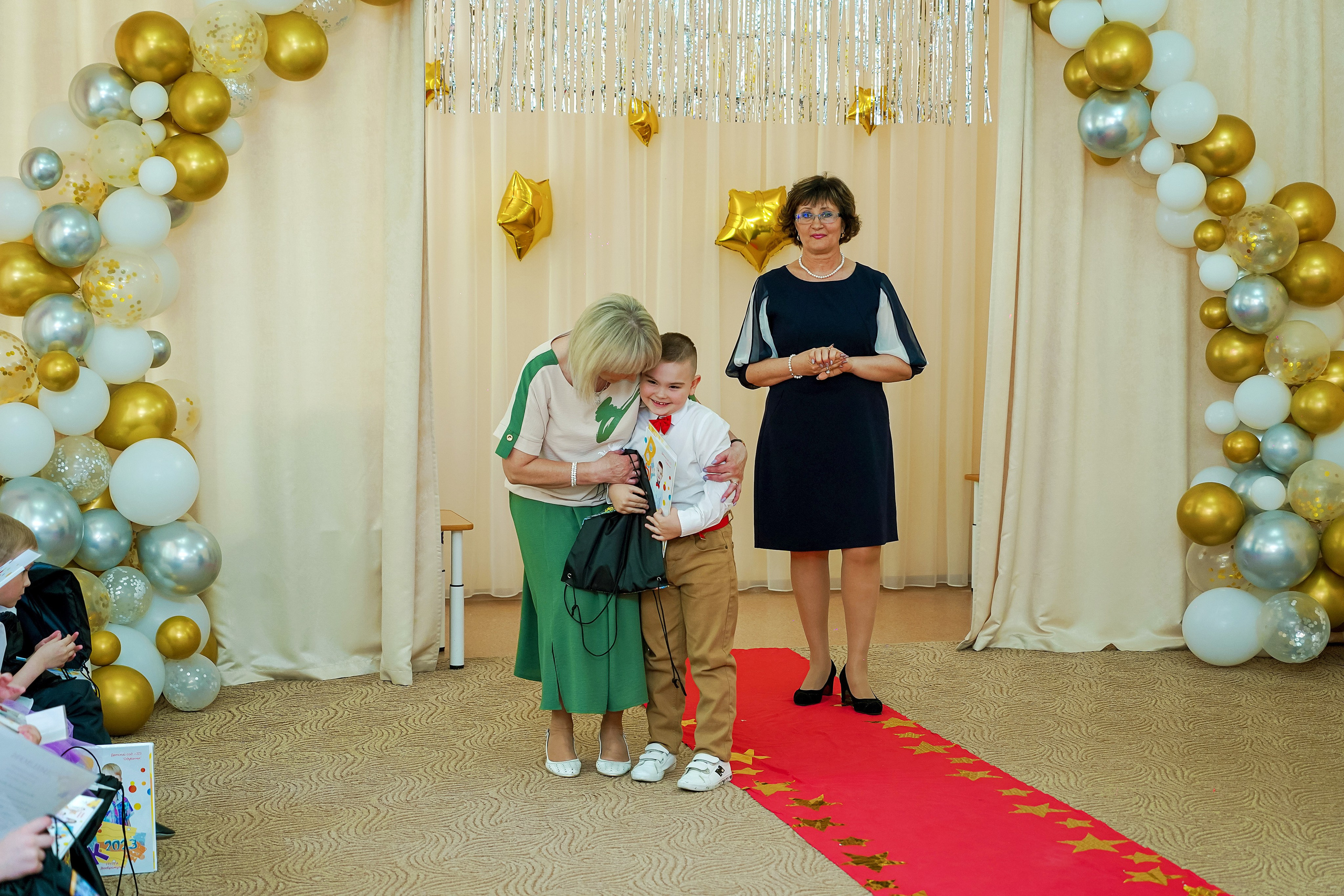 Фотосъемка видеосъёмка фотограф видеооператор новогодних утренников  в. Фотограф, видеооператор Нина Коршунова