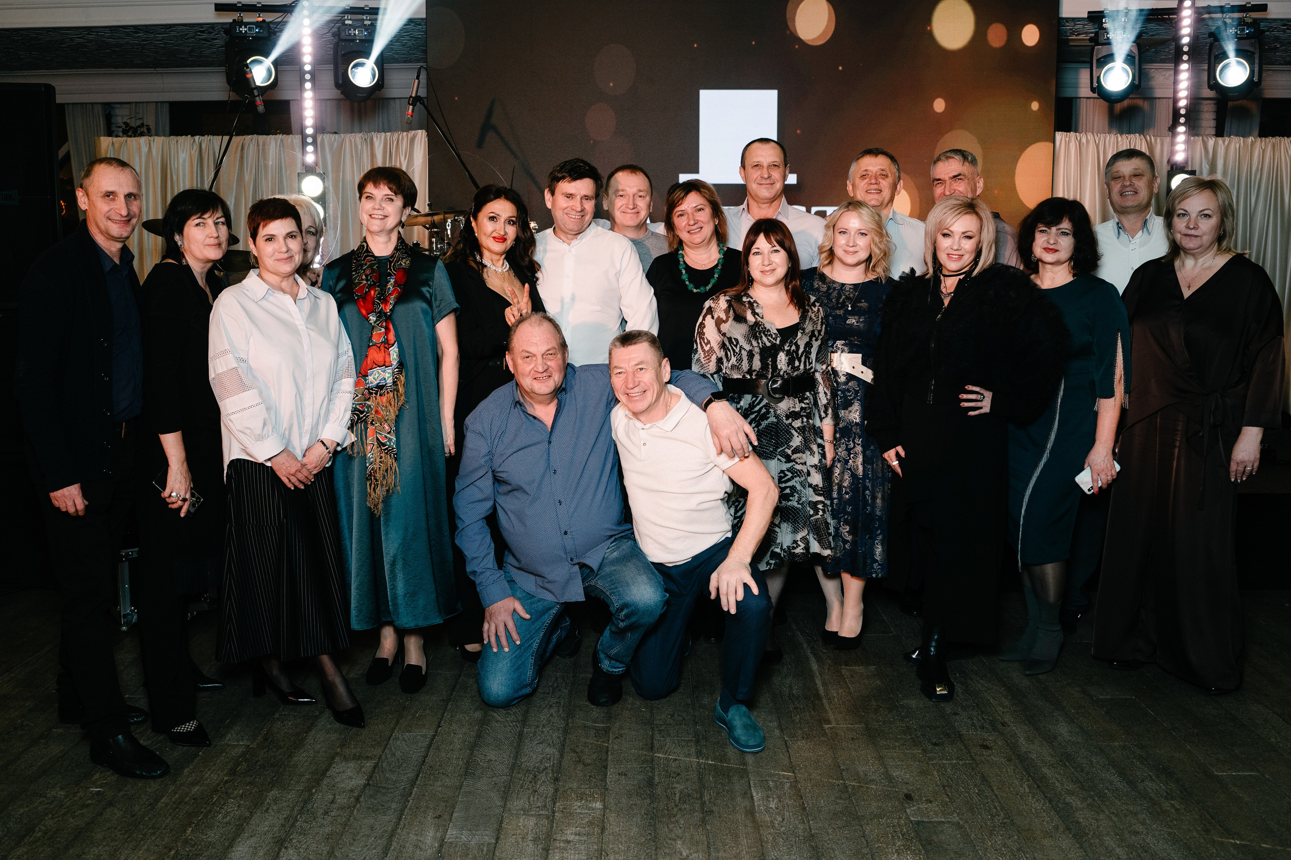 Новогодний вечер в Артисте. Свадебный и семейный фотограф в Воронеже Анастасия Бойко