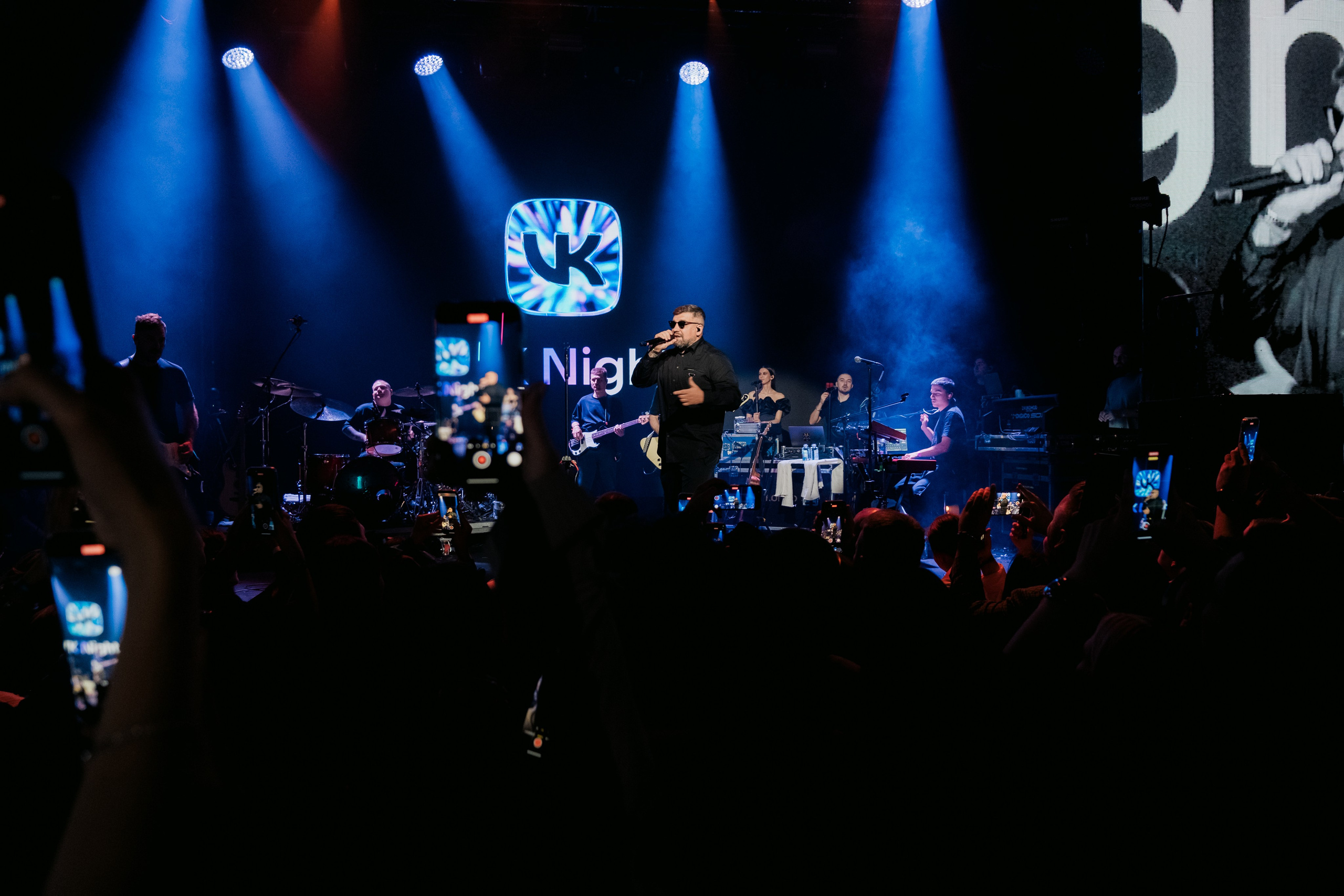 VK NIGHT SPb. Репортажный и портретный фотограф в Москве Илья Спиридонов