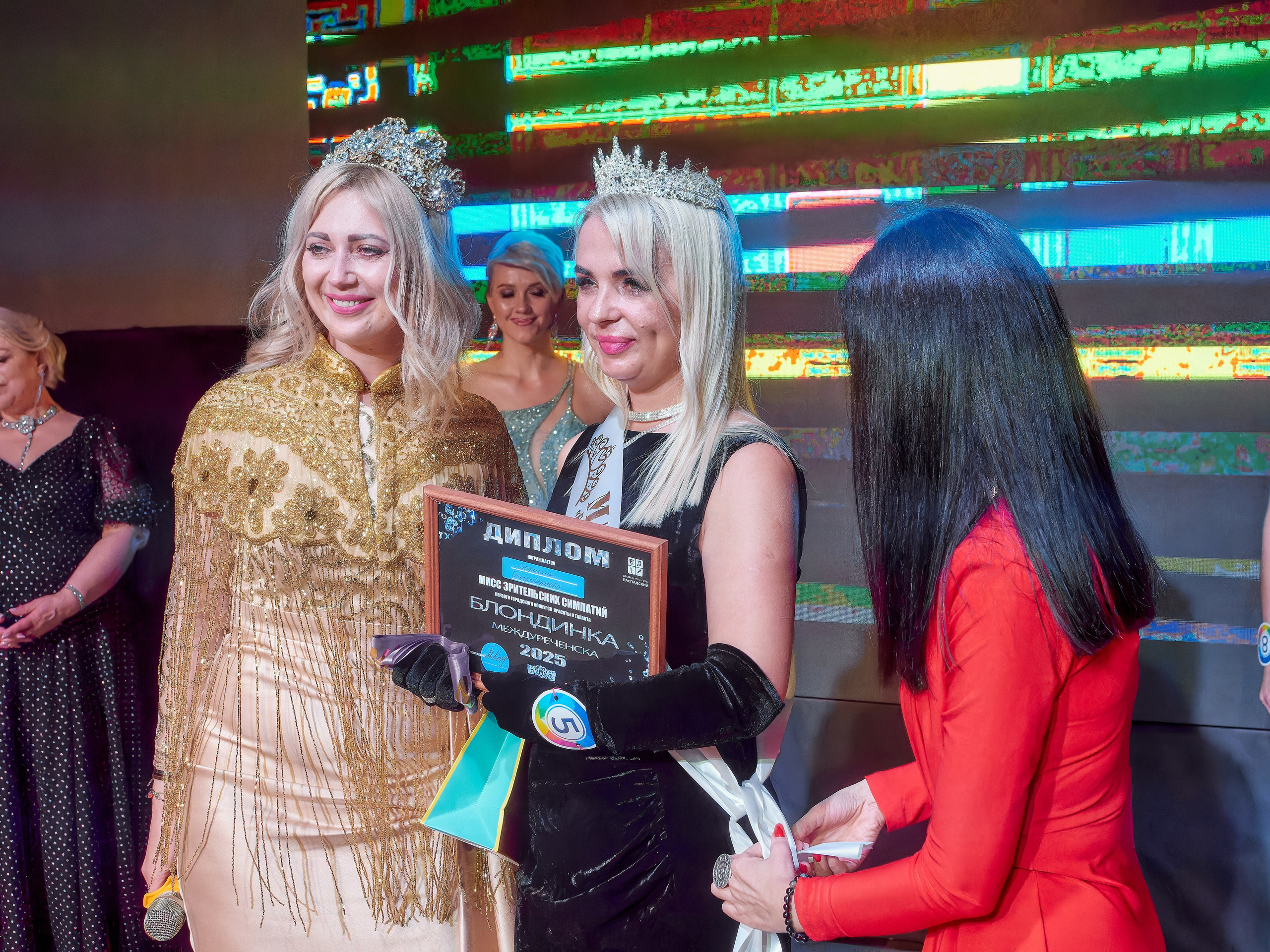 Блондинка Междуреченска. Семейный и детский фотограф в Междуреченск Олег Бамбульский