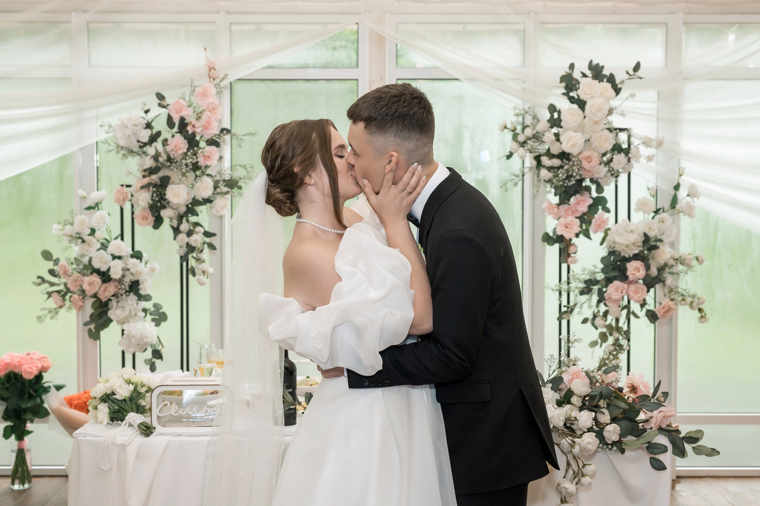 Михаил и Софья 08.08.25. Свадебный фотограф в Новосибирске. Александра Верхушина