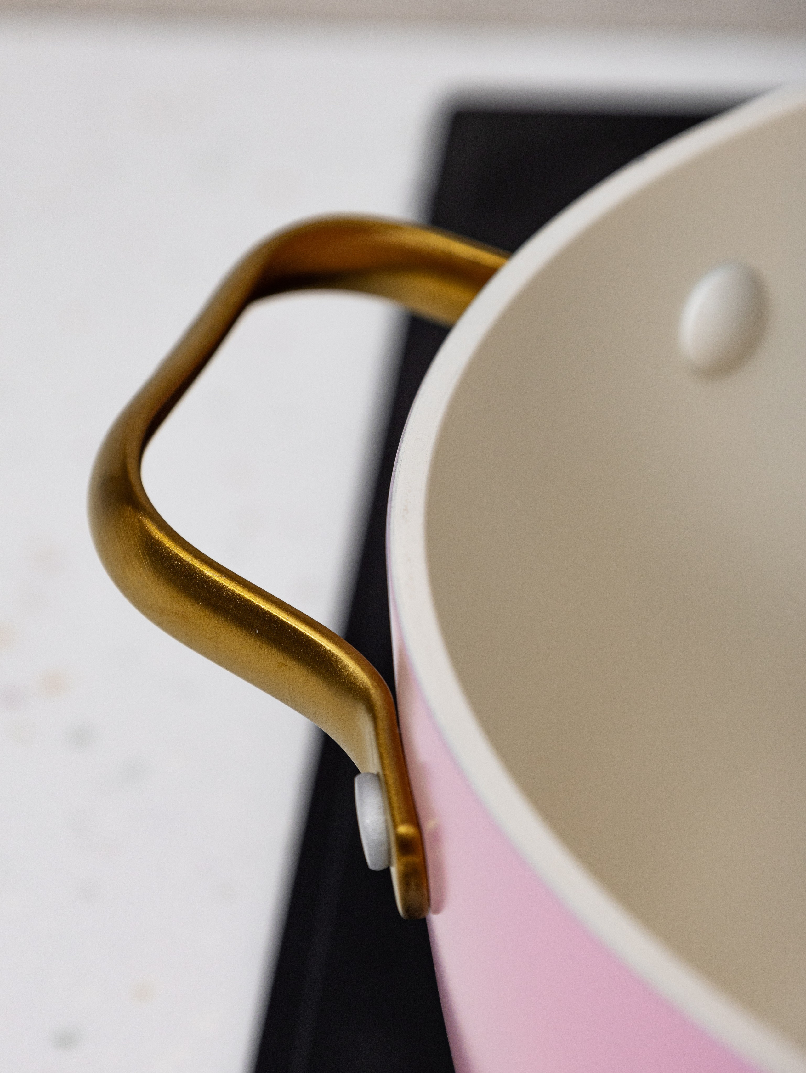 Предметная фотография для маркетплейсов и соцсетей. Предметный фотограф в Москве и Московской области