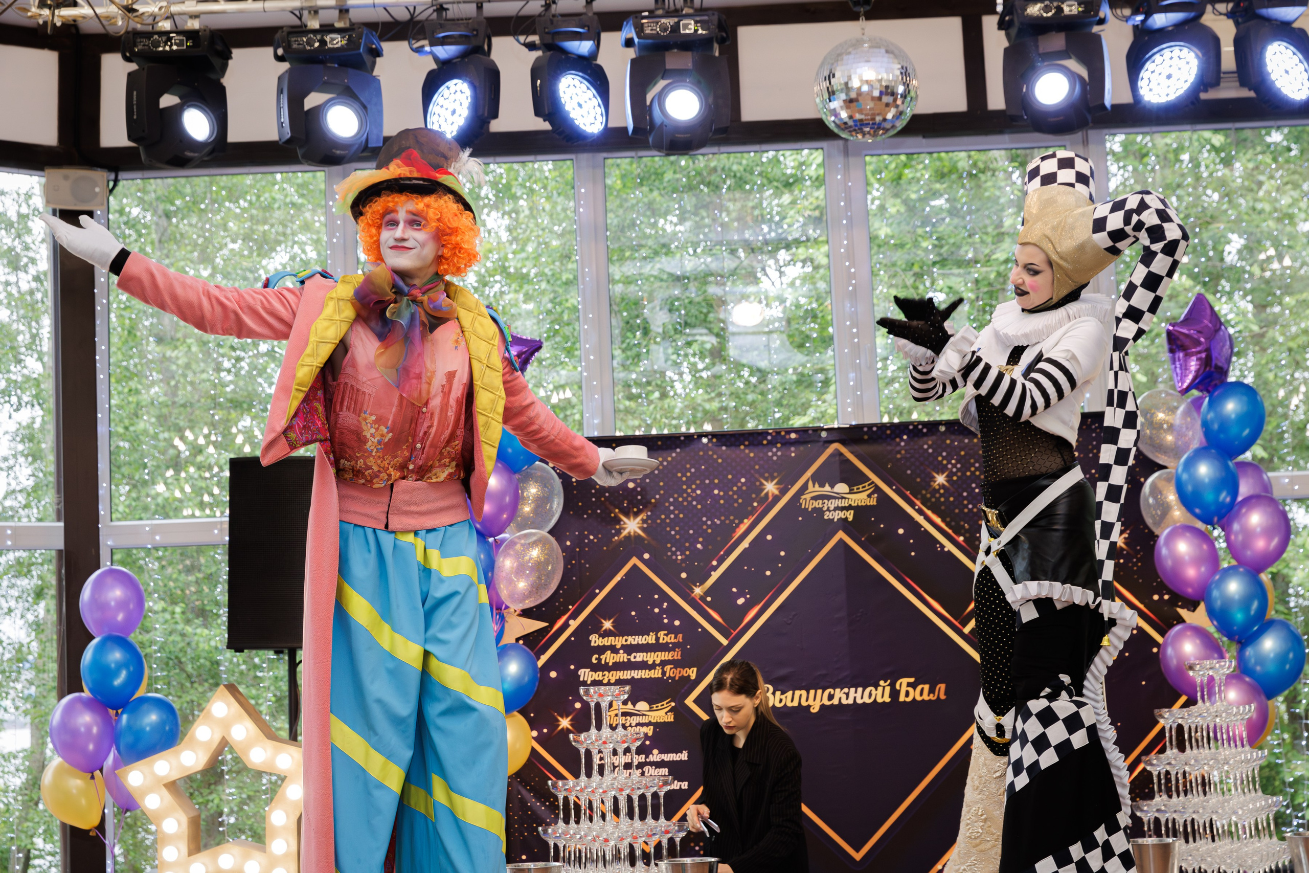 Драгунский выпускной. Маша Гонтарь Семейный домашний репортажный фотограф в Санкт-Петербурге