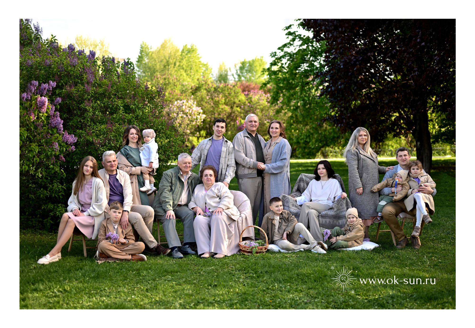 Фотосессия большой семьи на природе в Москве