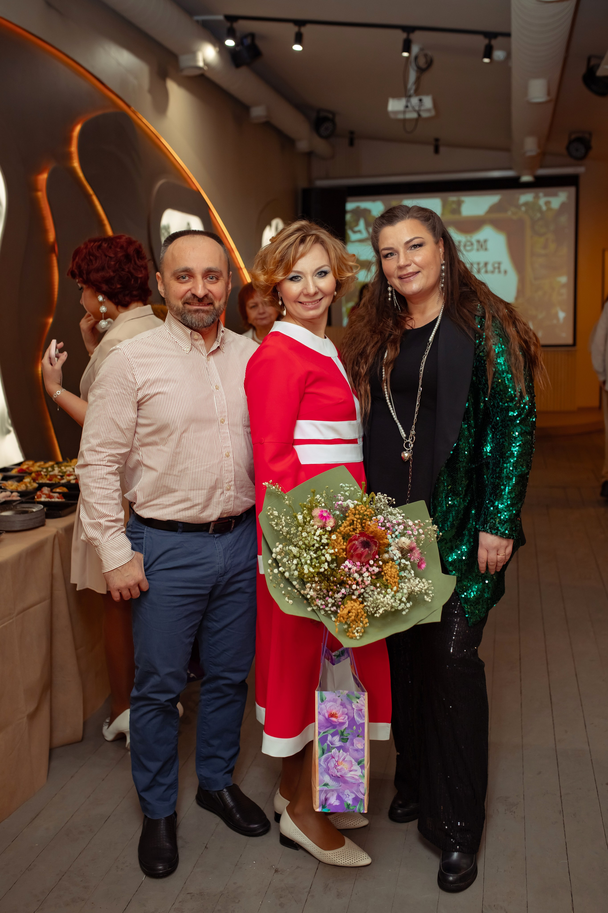 Юбилей Анны в стиле Гайдая. Семейный и детский фотограф в Москве Дорогова Екатерина