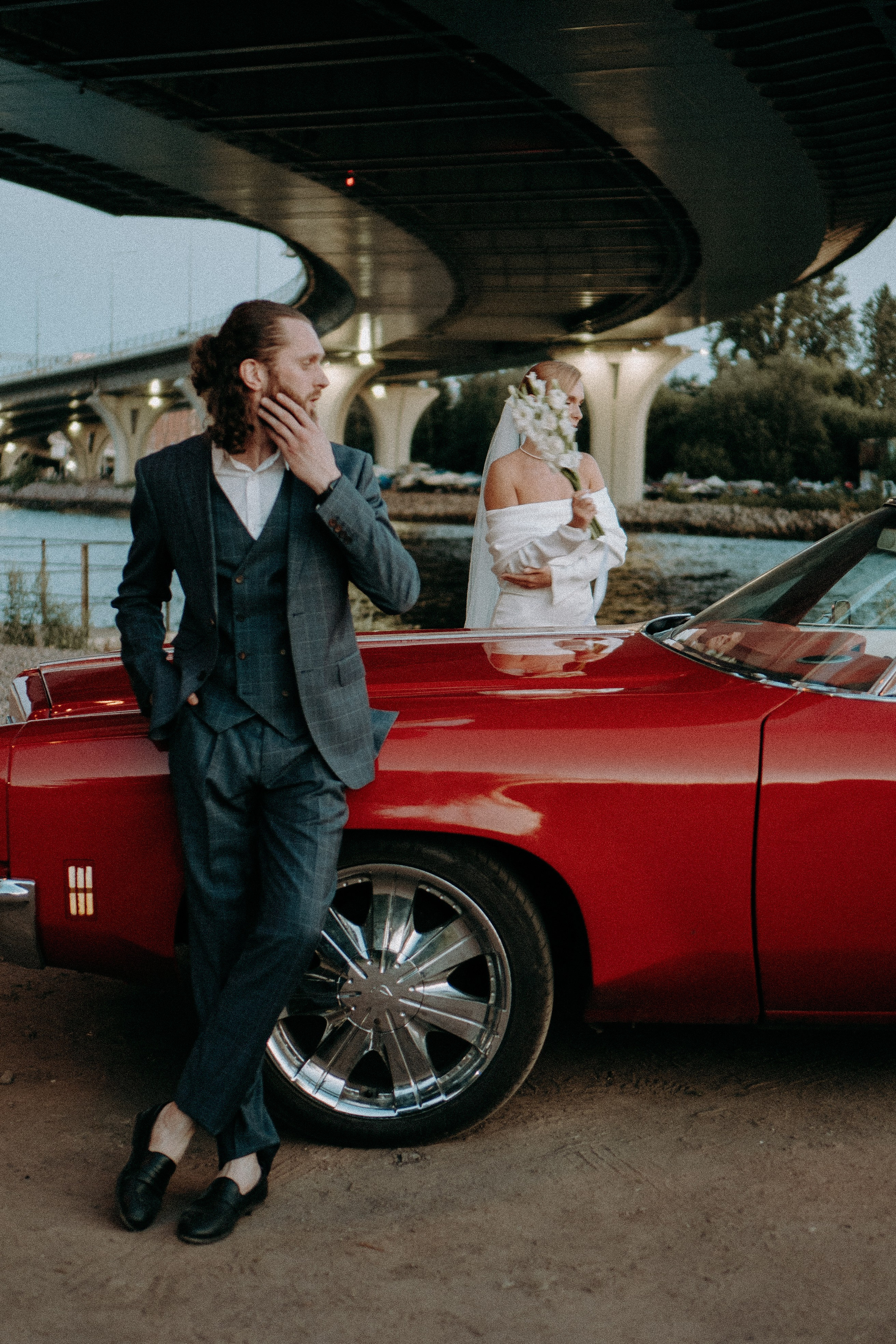 СВАДЕБНАЯ СЬЕМКА ВОЗЛЕ МСОТА БЕТАНКУРА НА КАБРИОЛЕТЕ. Профессиональный фотограф, Санкт-Петербург — Виктория Богомолова