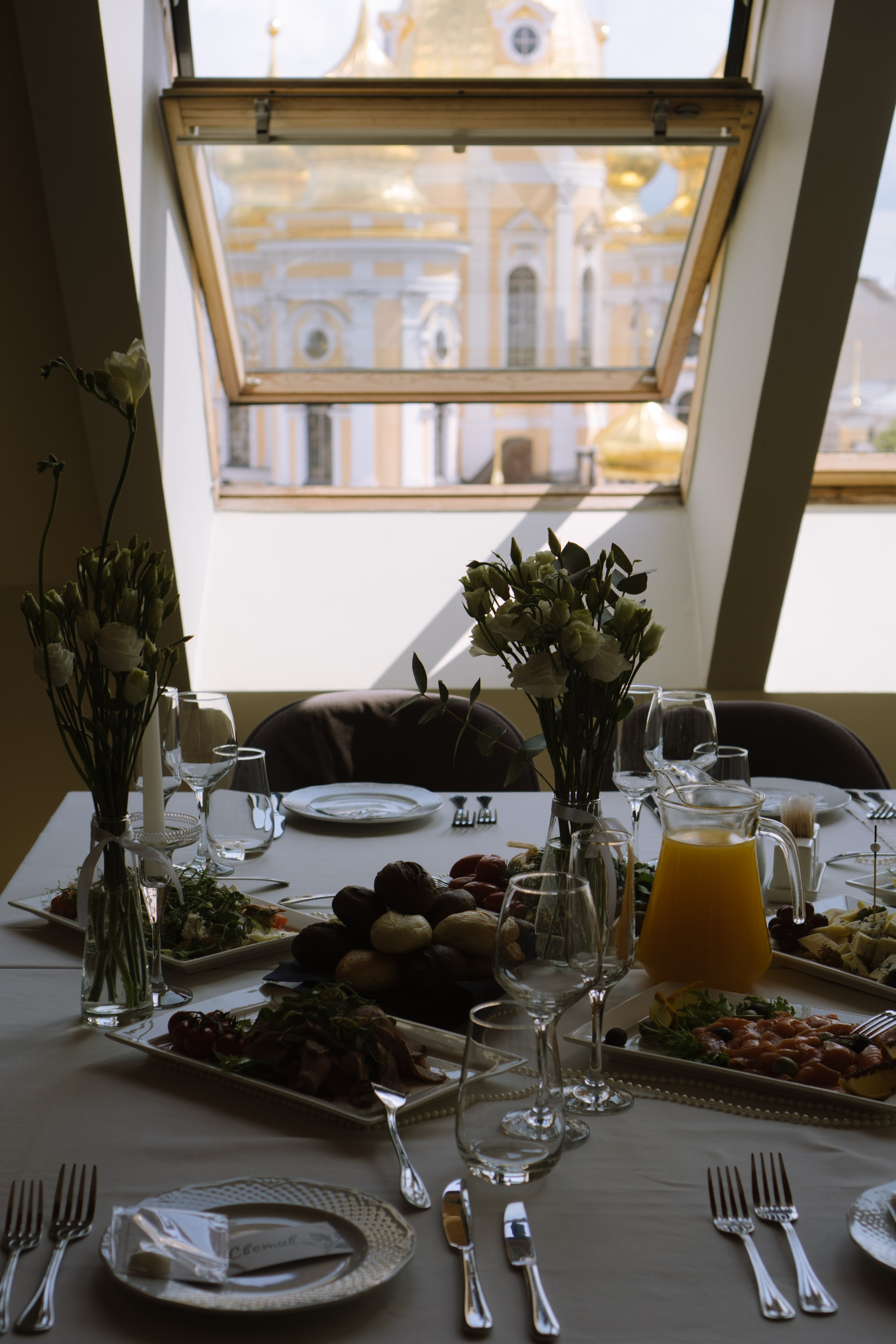 СВАДЕБНЫЙ БАНКЕТ НА ВЛАДИМИРСКОЙ В САНКТ-ПЕТЕРБУРГЕ (КАМЕРНАЯ СВАДЬБА). Профессиональный фотограф, Санкт-Петербург — Виктория Богомолова