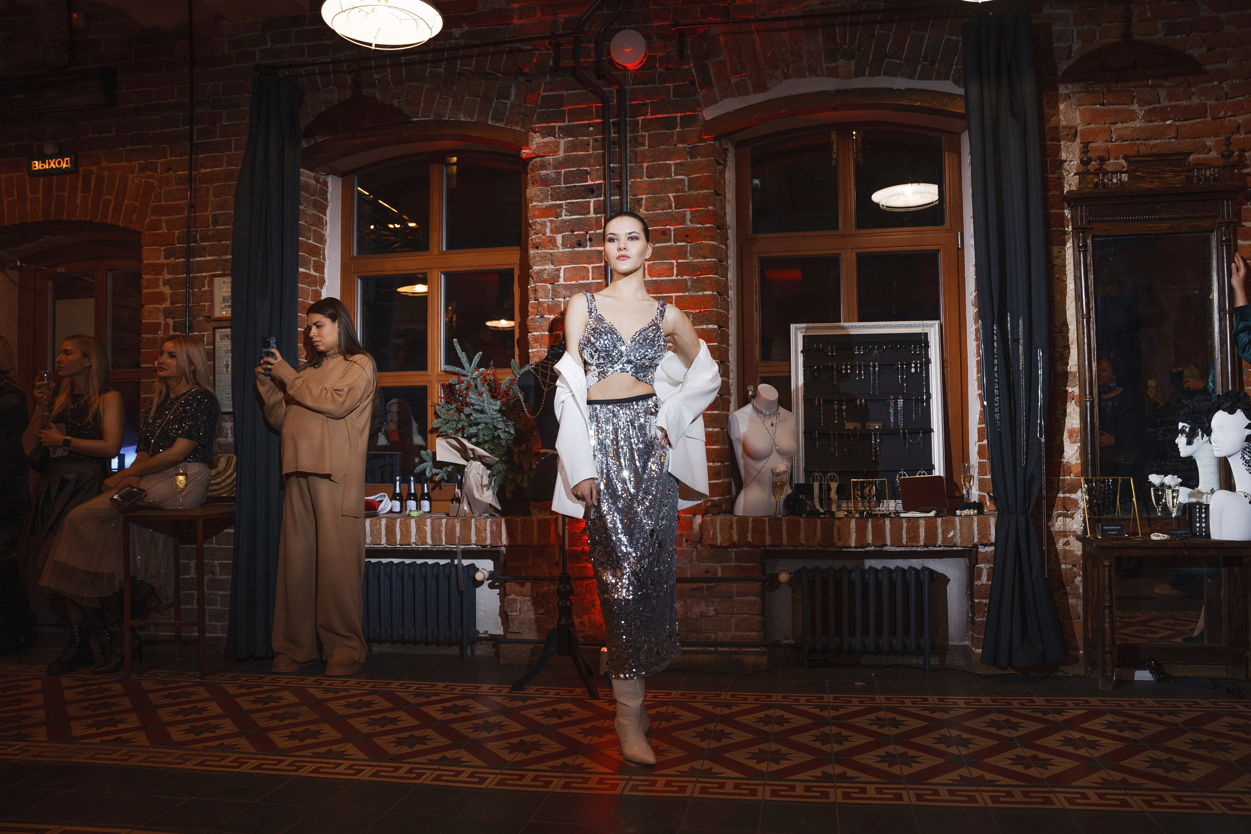 Natali Emelyanenkova Project. Свадебный и репортажный фотограф в Волгограде Антон Сидоренко