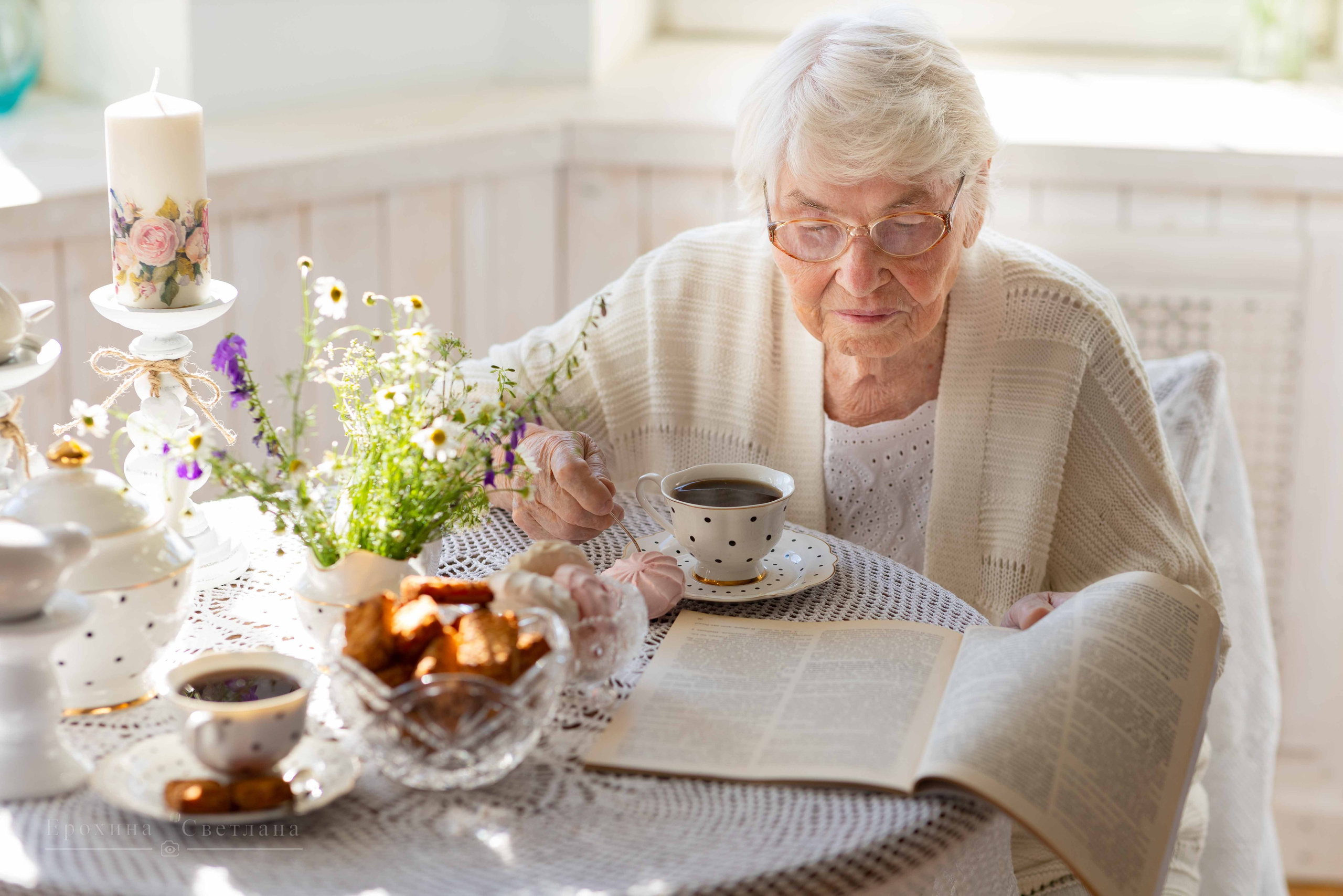 Фотосессия нескольких поколений женщин одной семьи. Фотограф Ерохина Светлана — фотосессии в Екатеринбурге