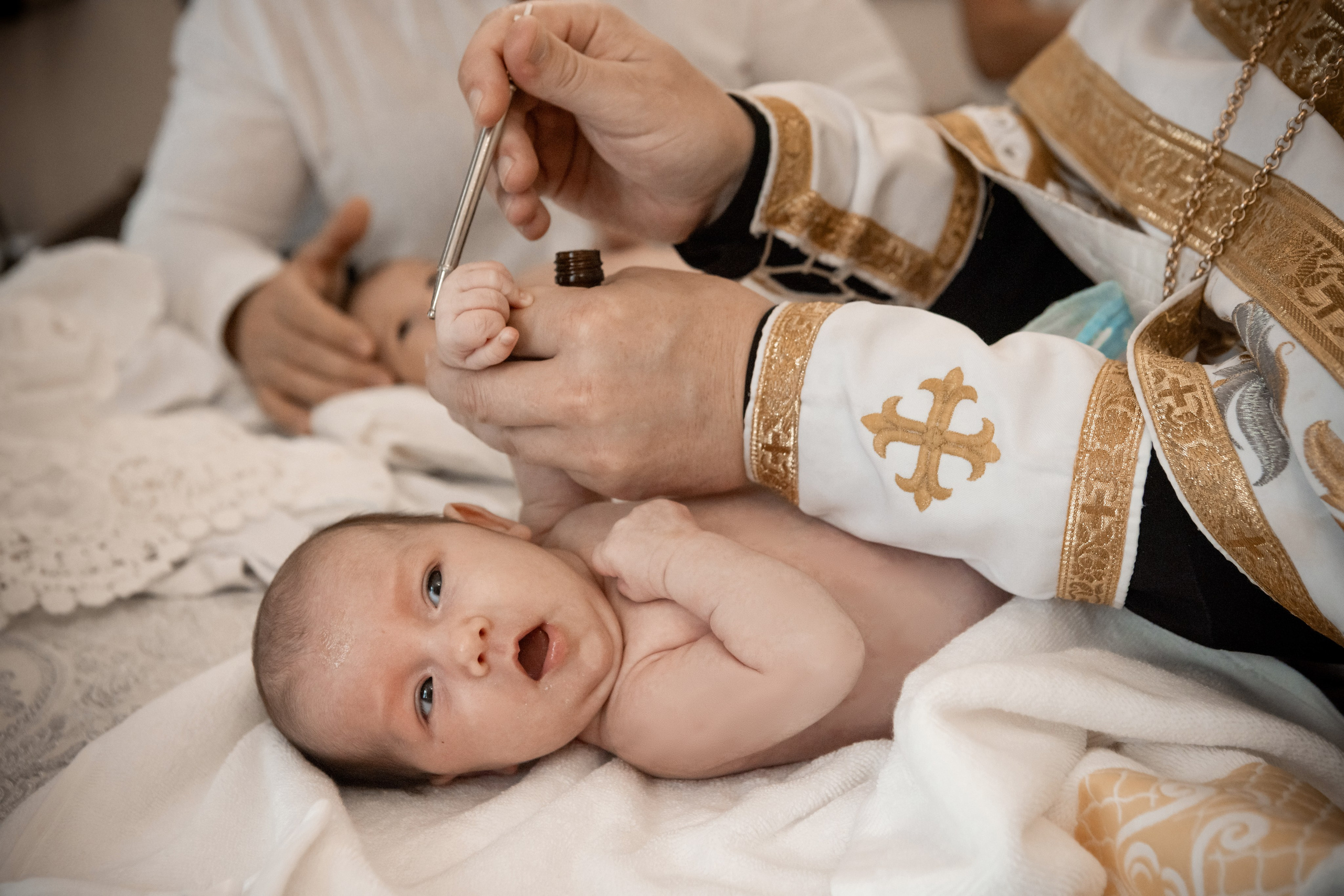 ТАИНСТВО КРЕЩЕНИЯ ЕВЫ И МАРИИ. Фотограф на крестины