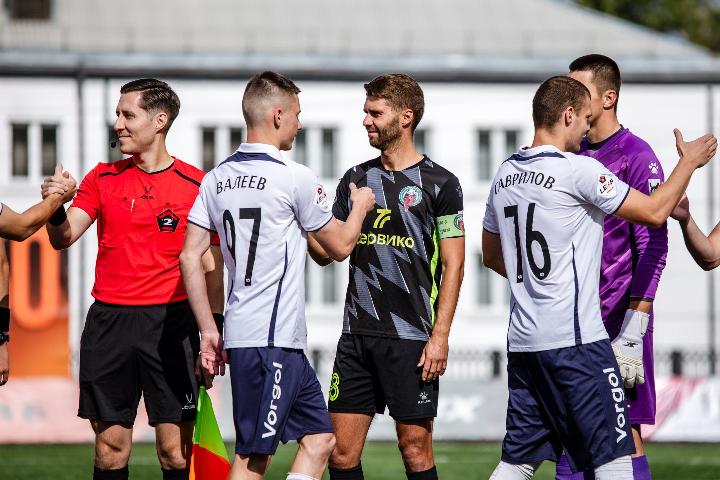 Первенство России по футболу LEON-Вторая лига Б | ФК Иркутск — Космос (Долгопрудный) | 14.09.25. Фотограф в Иркутске Евгения Айвазова