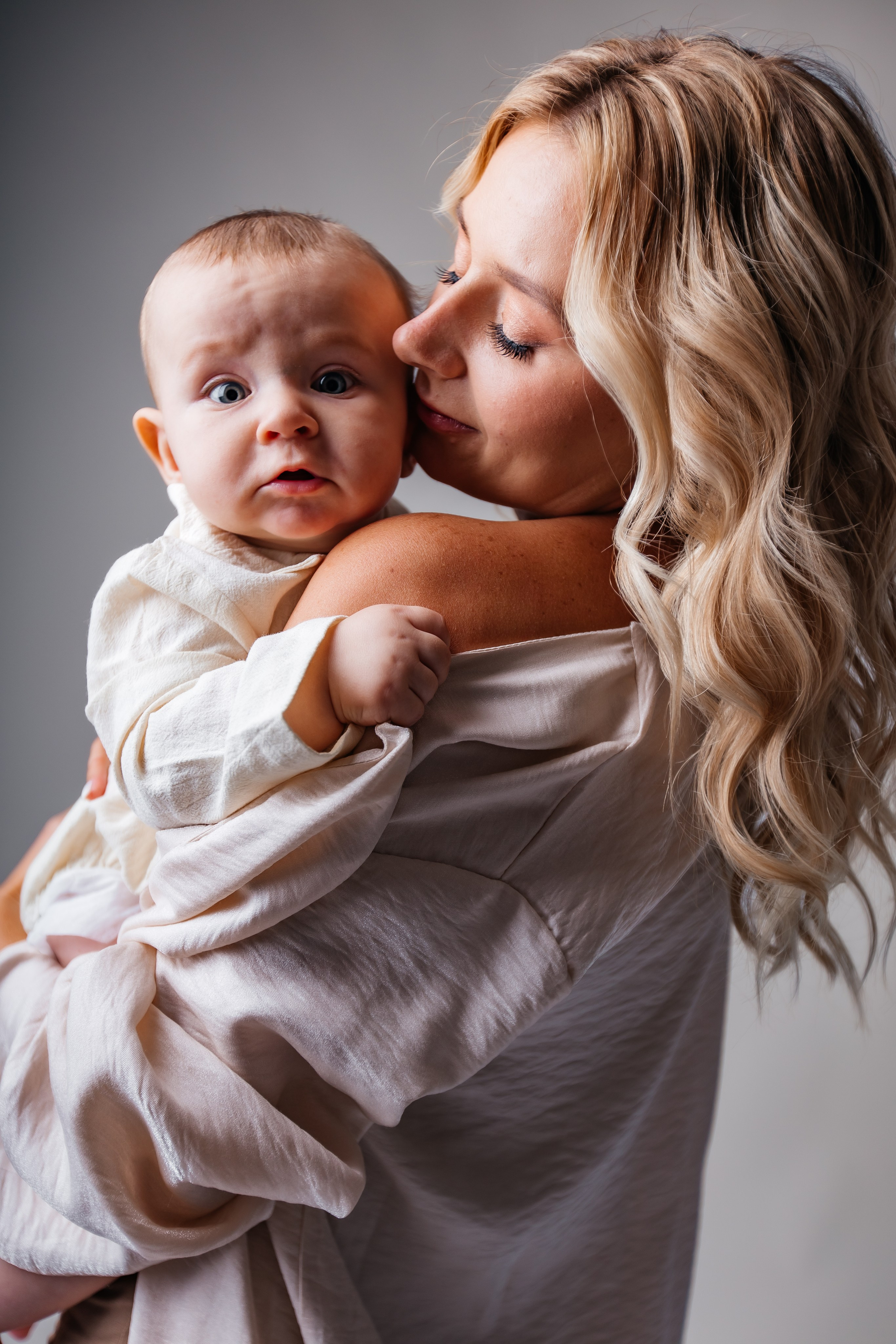 Мама и малыш. Колесникова Татьяна. Фотограф новорожденных Щёлково, Москва, Королев