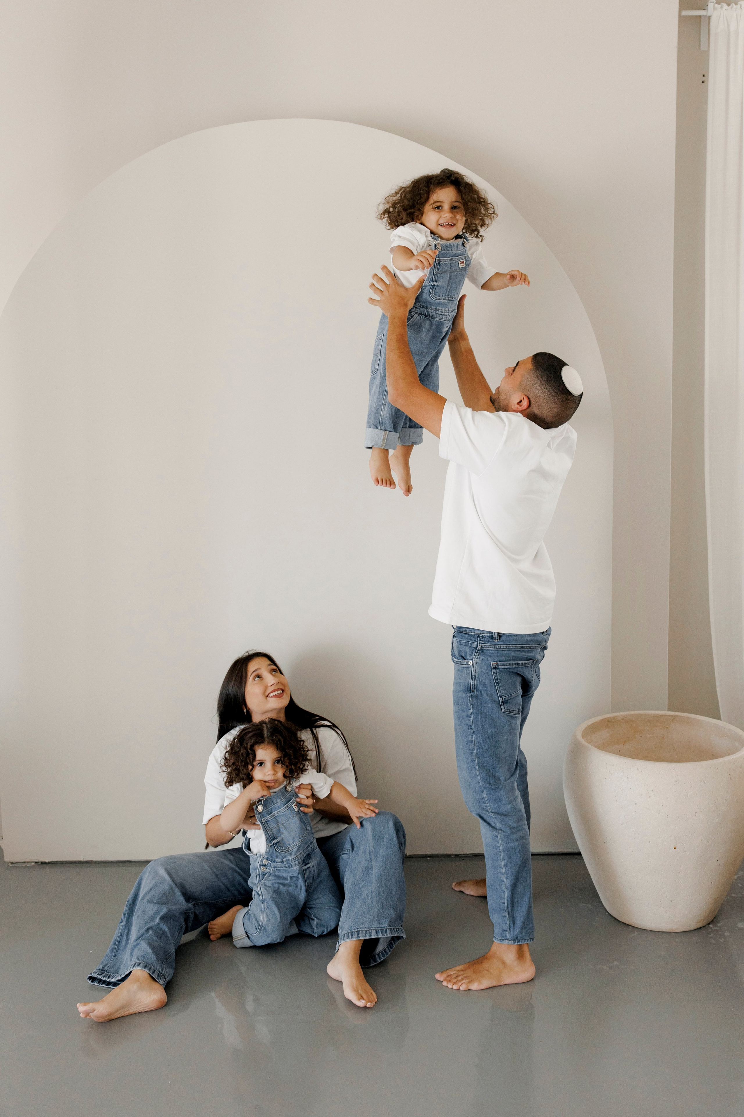 Family photoshoot inside the studio in Hadera. Wedding and family photographer