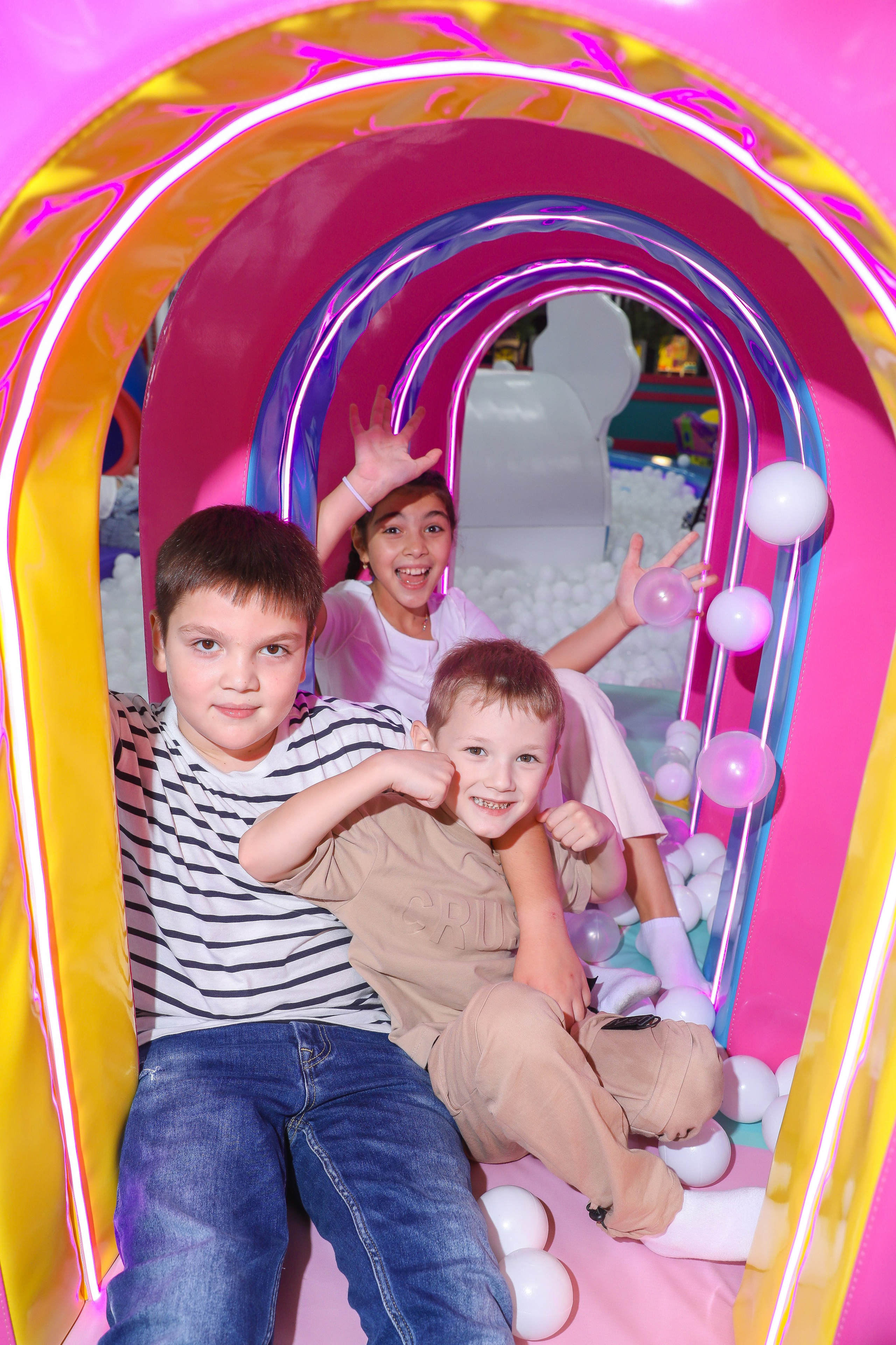 ДЕТСКИЕ МЕРОПРИЯТИЯ. Photographer Viktoriya Markushina «My world throug»