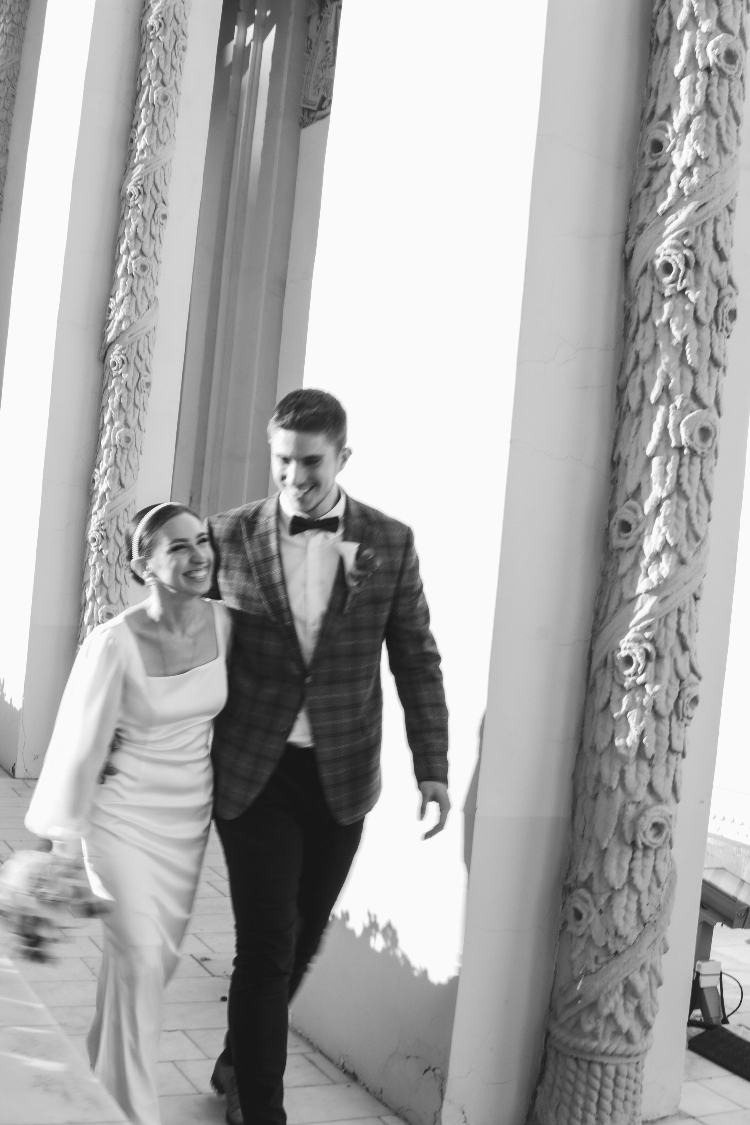 Свадебная прогулка. Мы тонем в лучах нежных объятий. Свадебный и портретный фотограф в Москве, Светлана Янковая