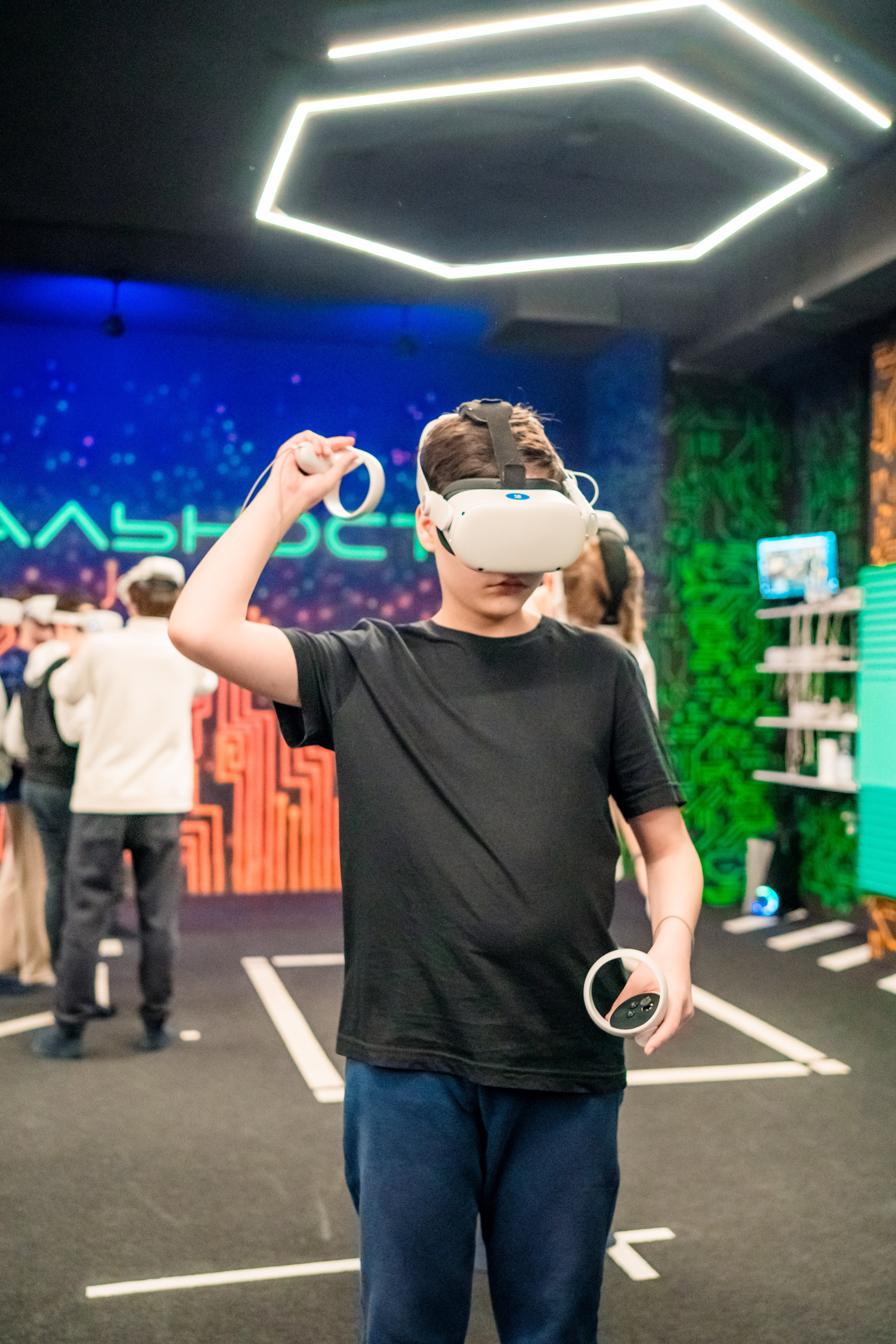 VR (November-December 2024). Felixtones