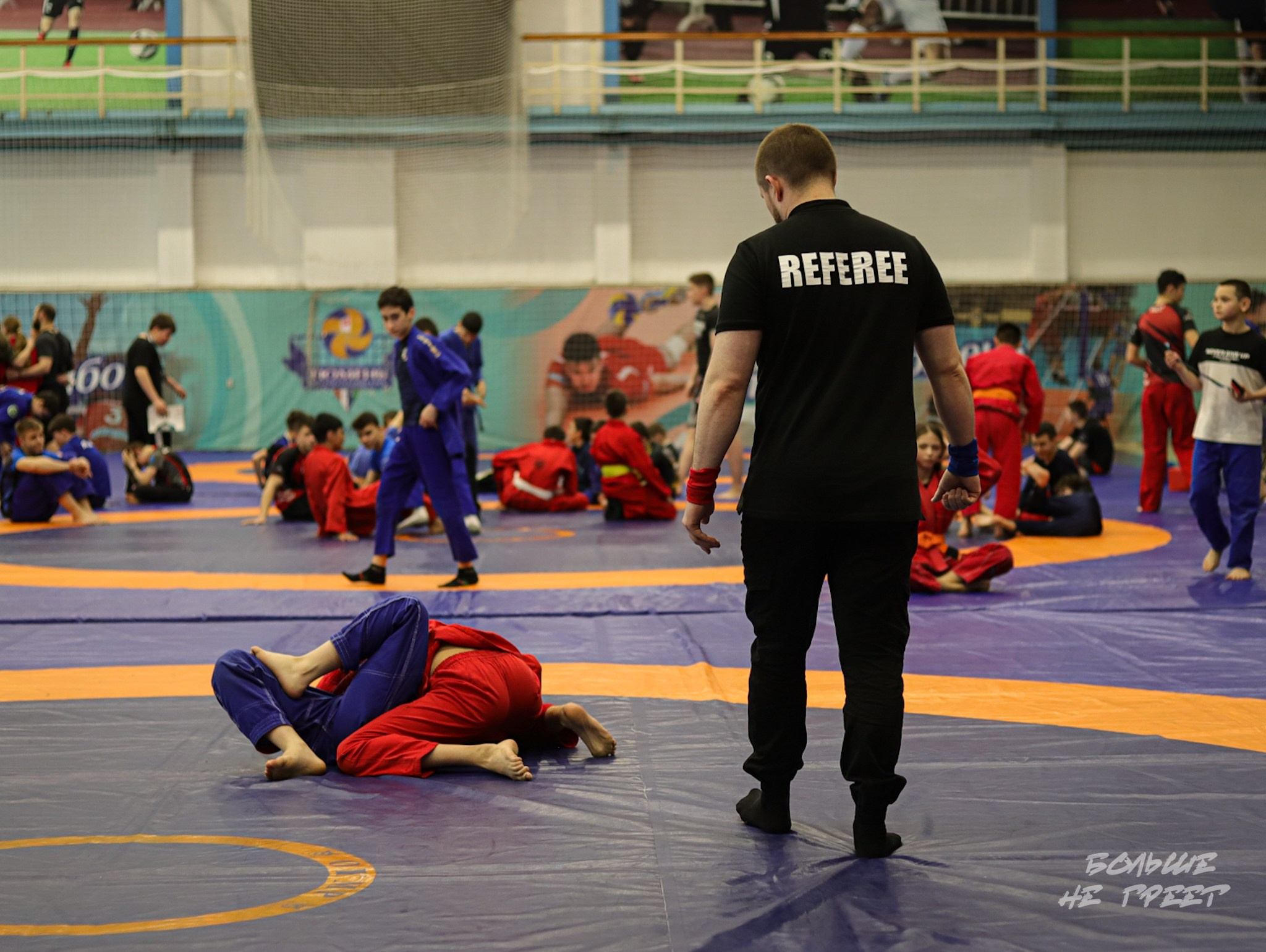 ПЕРВЕНСТВО УРФО ПО СПОРТИВНОЙ БОРЬБЕ ГРЭППЛИНГ И ГРЭППЛИНГ-ГИ. Больше не греет