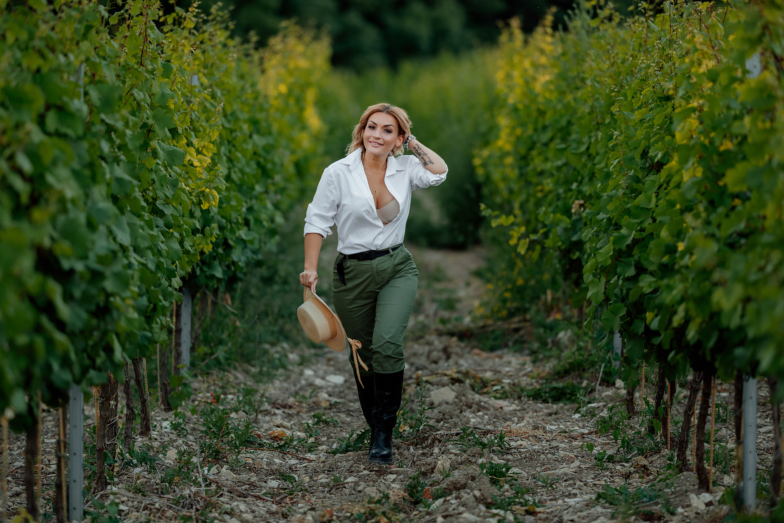 Фотосессия на виноградниках. Свадебный фотограф Новороссийск Марина КрамарИна Полещук