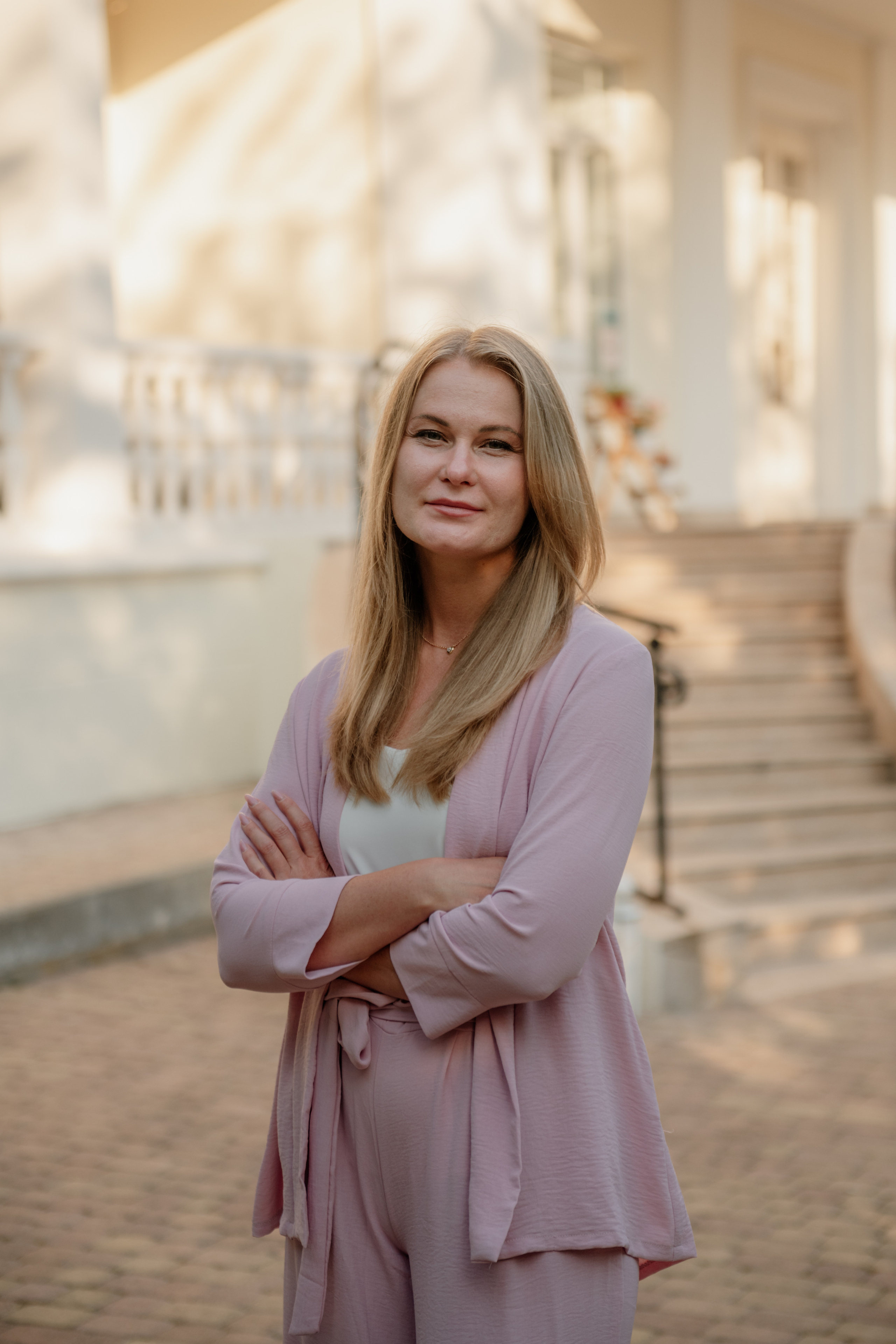 Абрау Дюрсо прогулочная фотосессия. Свадебный фотограф Новороссийск Марина КрамарИна Полещук