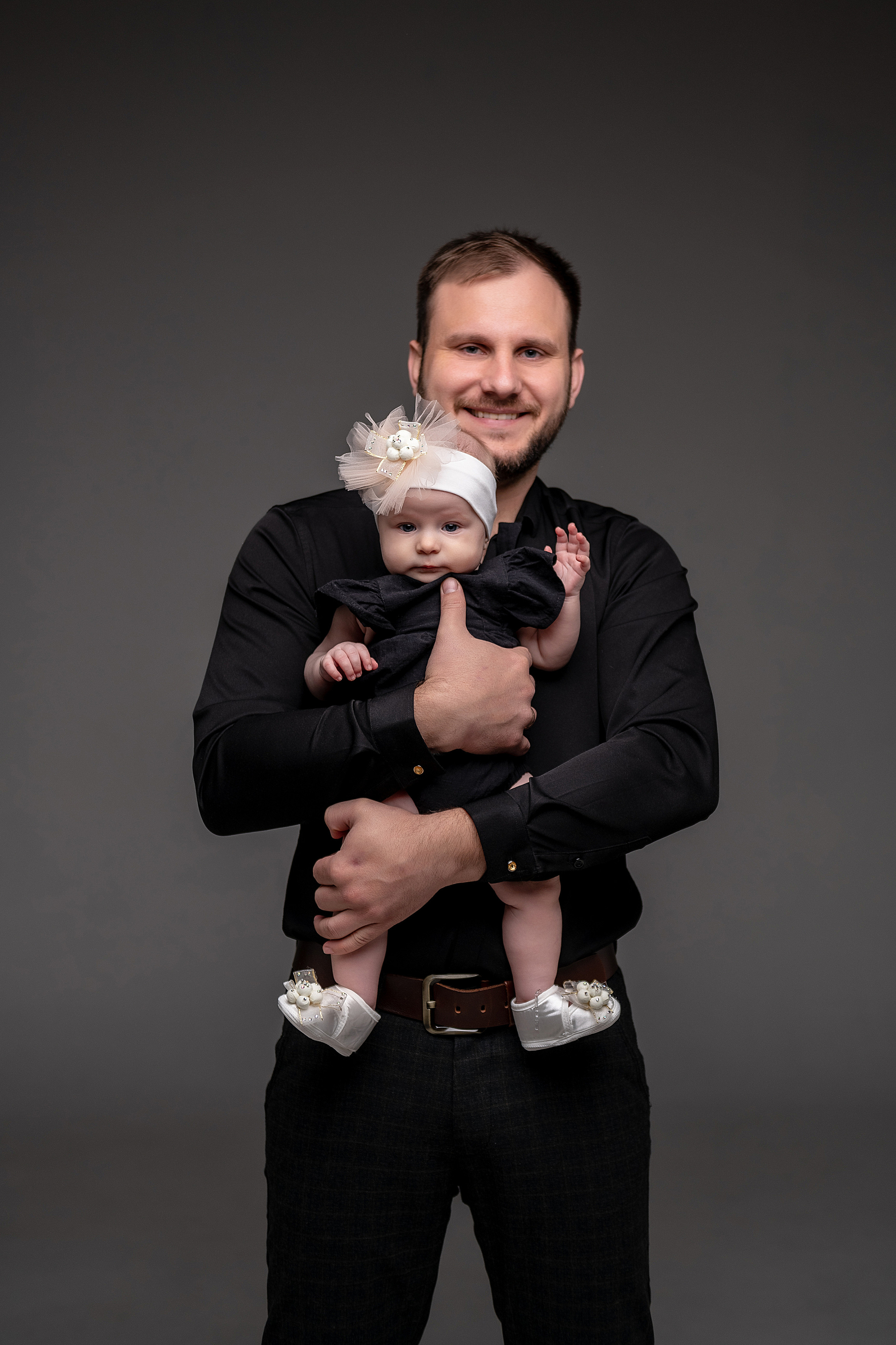 Семейная фотосессия в студии. Свадебный фотограф Новороссийск Марина КрамарИна Полещук