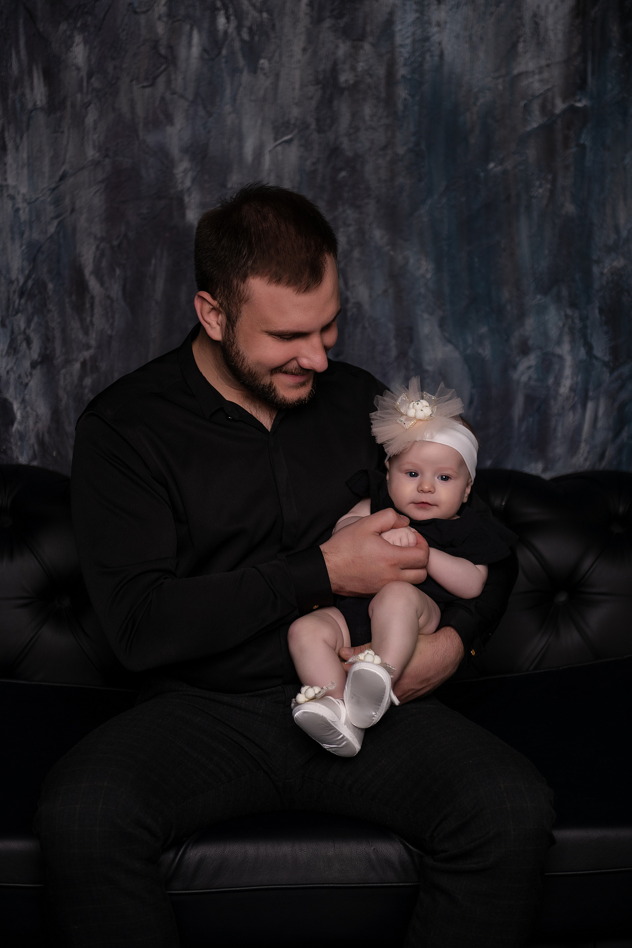 Семейная фотосессия в студии. Свадебный фотограф Новороссийск Марина КрамарИна Полещук